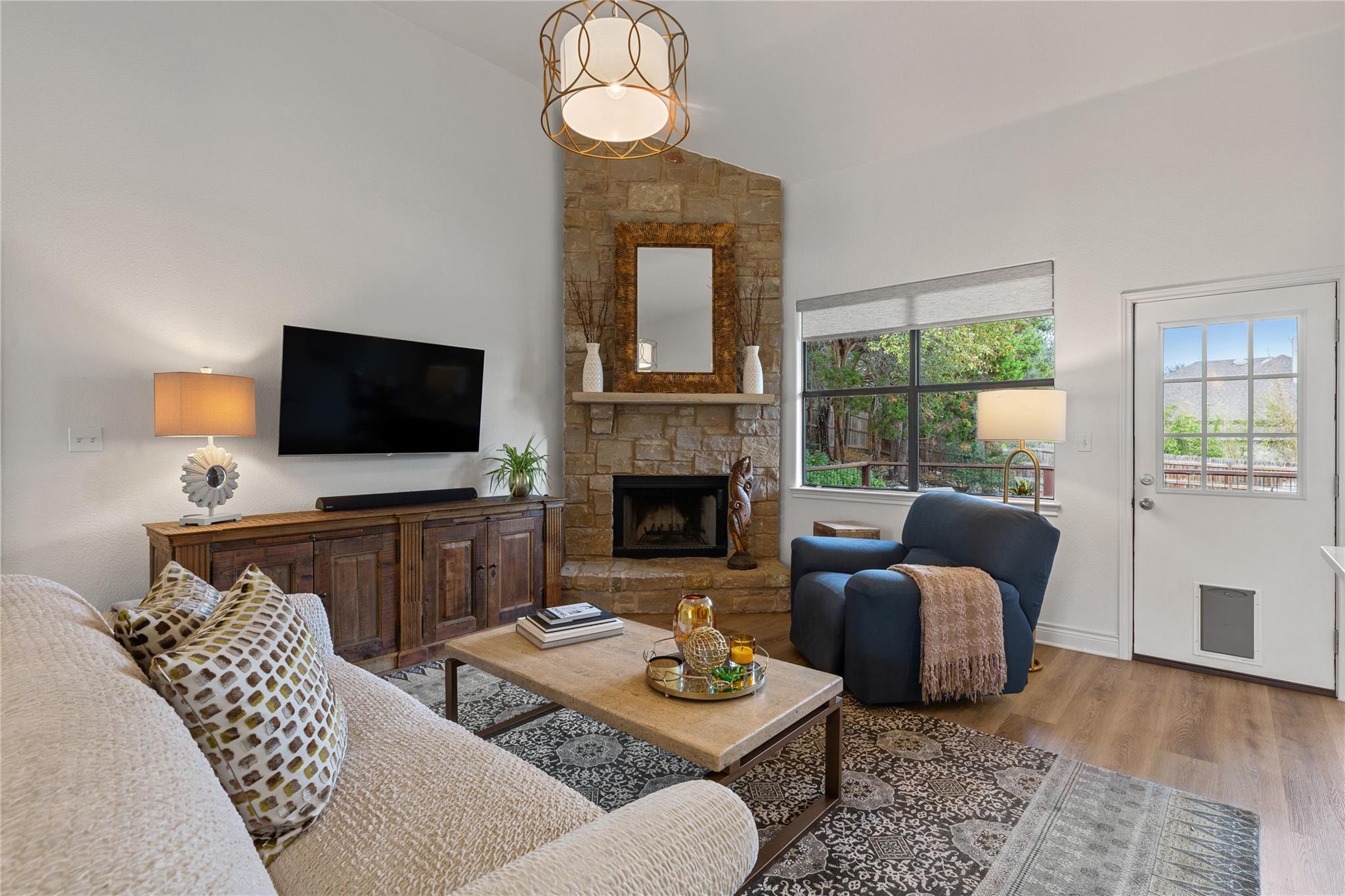 15200 Falcon Dr, Austin, TX 78734