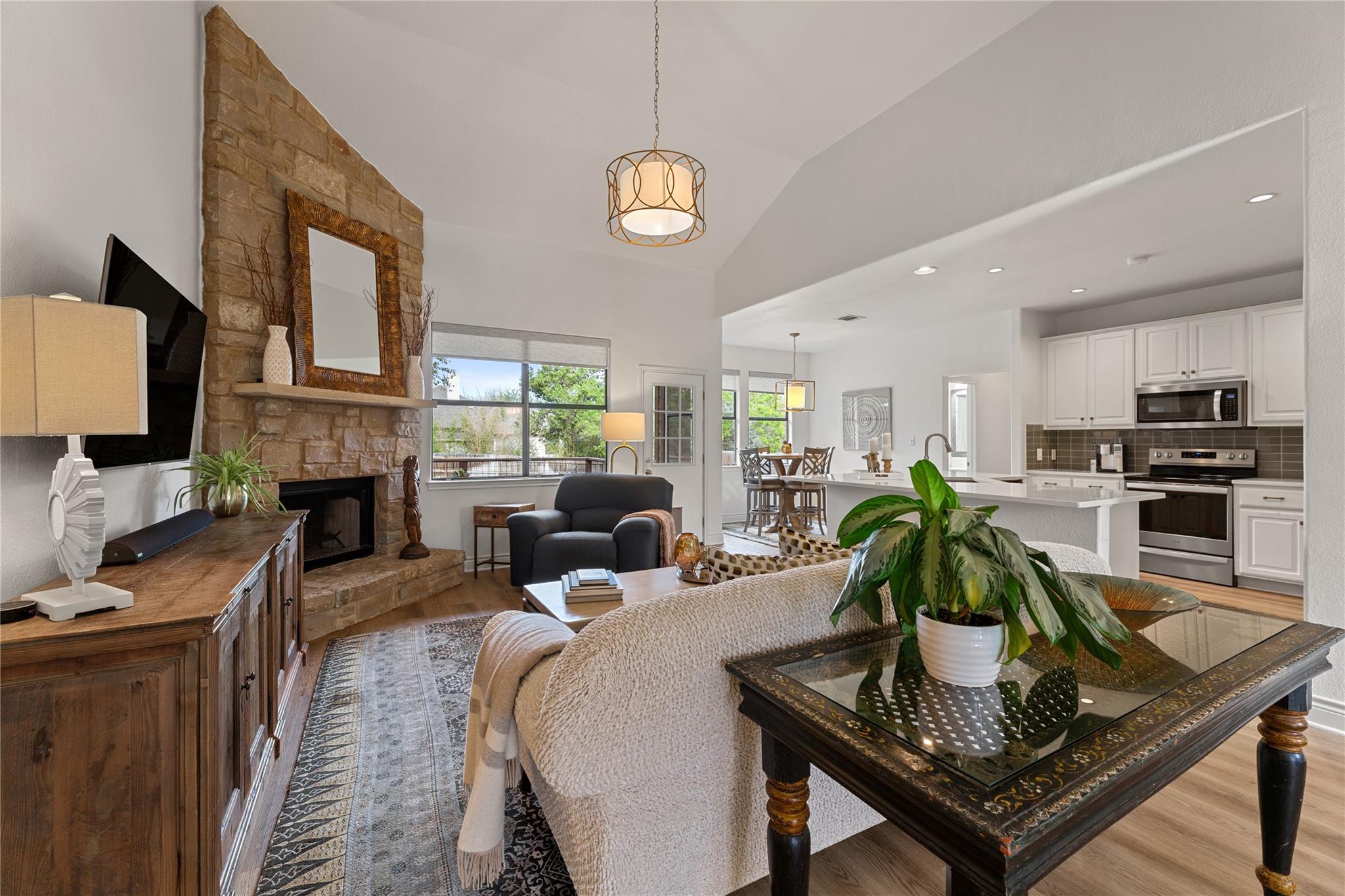 15200 Falcon Dr, Austin, TX 78734