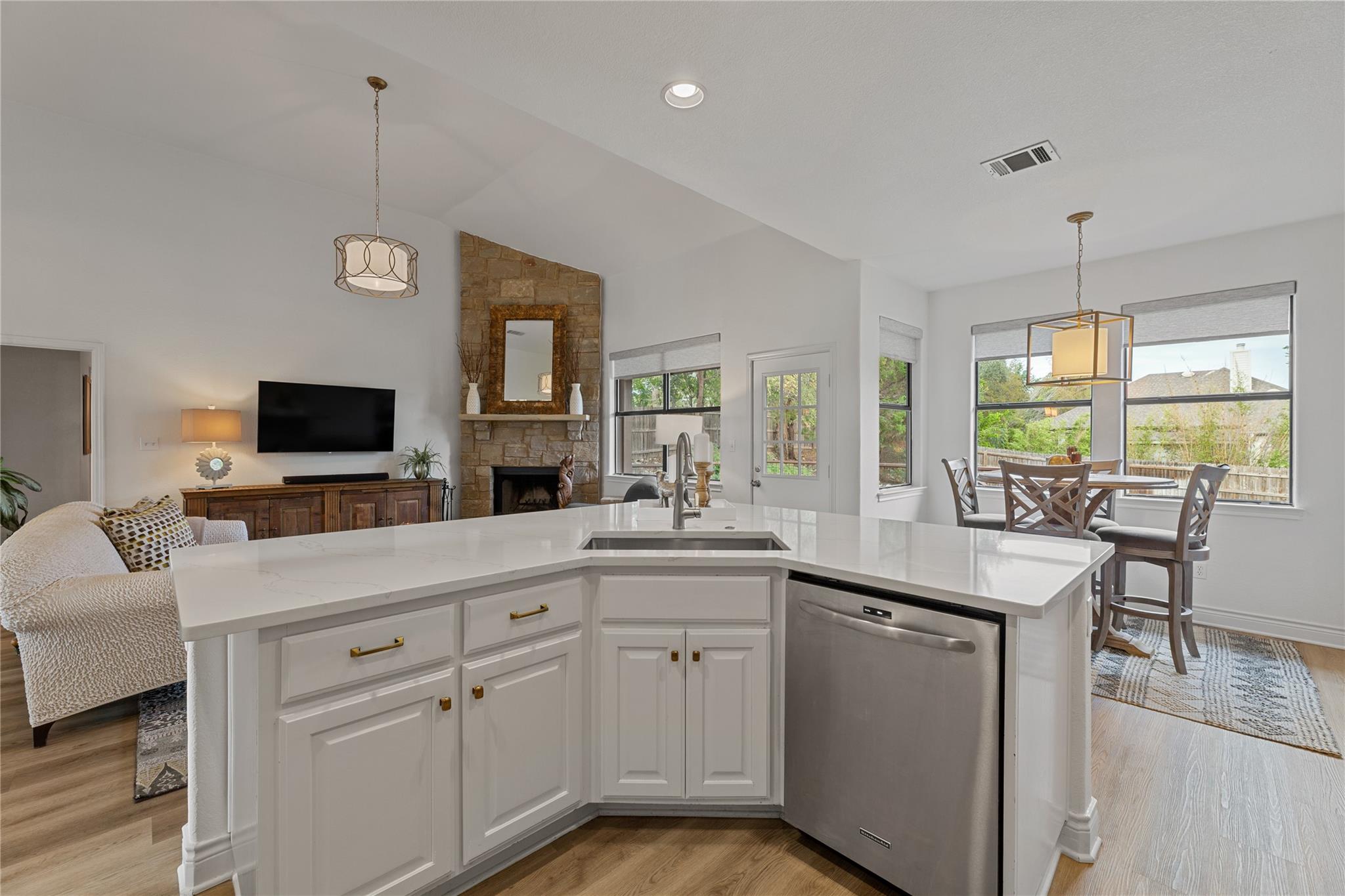 15200 Falcon Dr, Austin, TX 78734