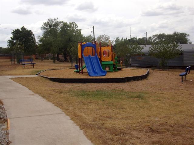 Lot 140 Pine Lane, Cottonwood Shores, TX 78657