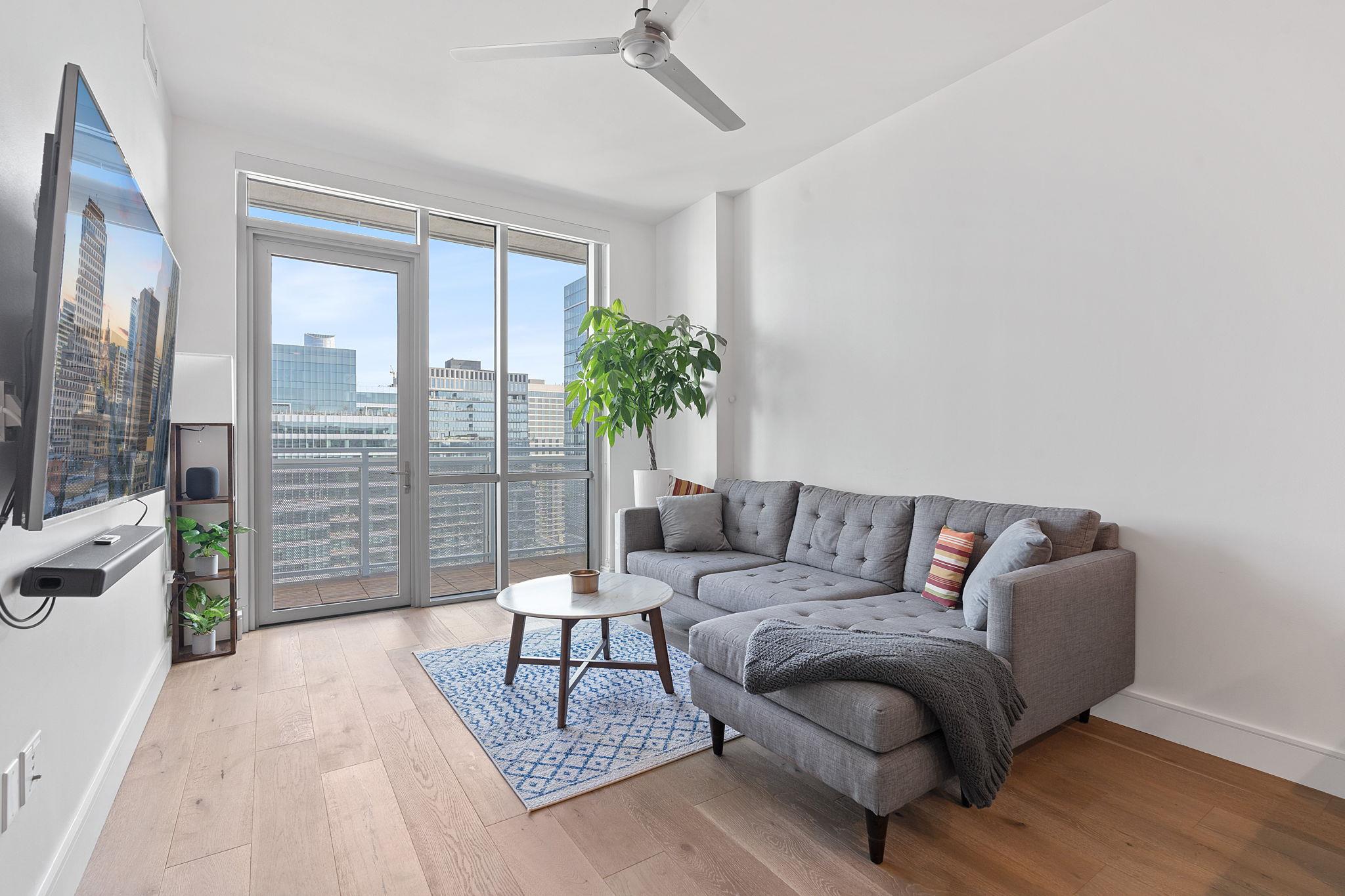 222 West Ave # 2911, Austin, TX 78701