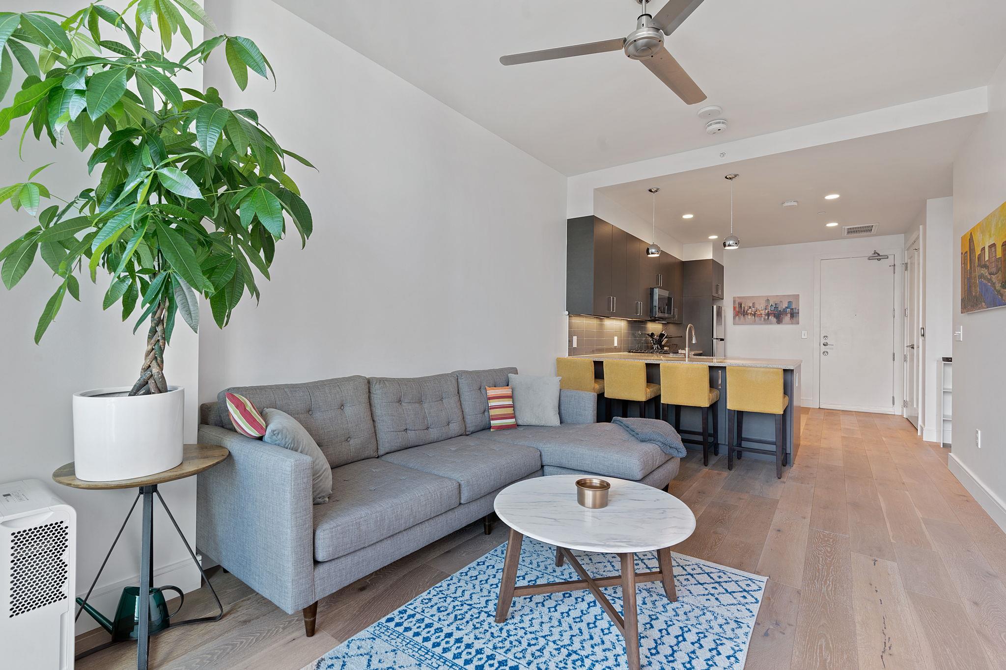 222 West Ave # 2911, Austin, TX 78701