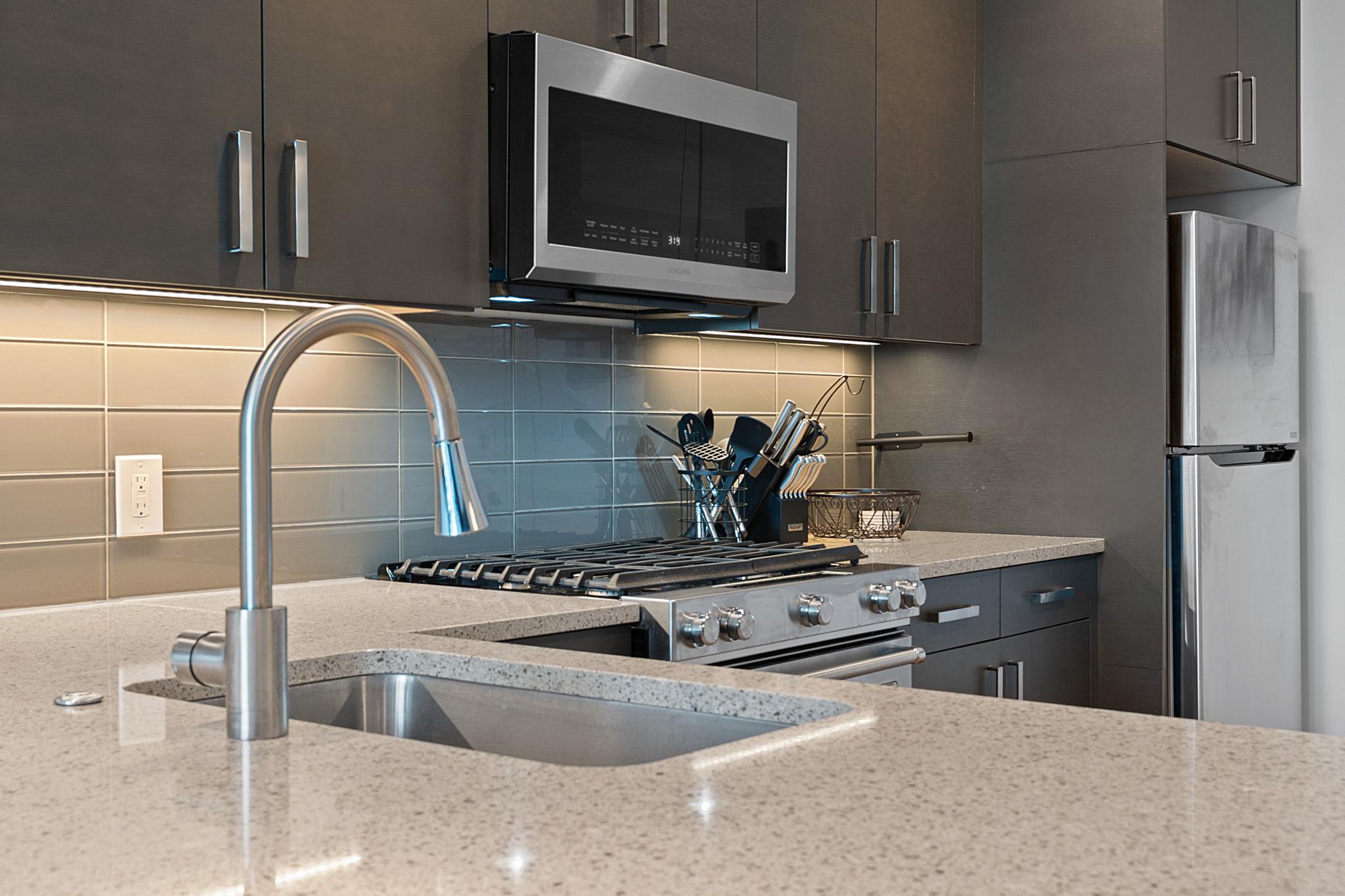 222 West Ave # 2911, Austin, TX 78701