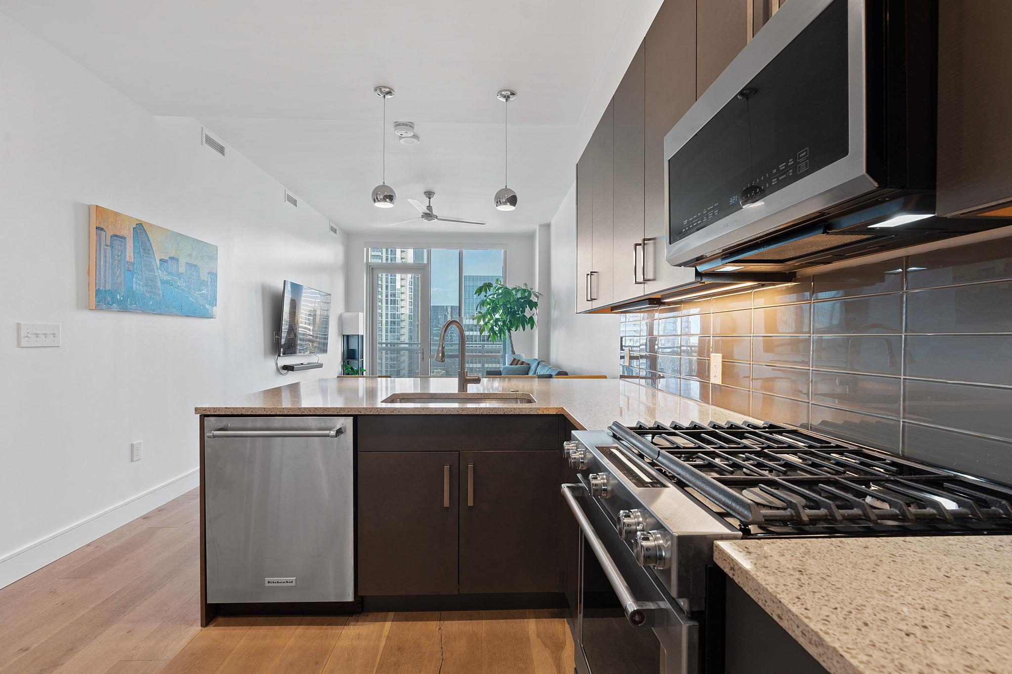 222 West Ave # 2911, Austin, TX 78701