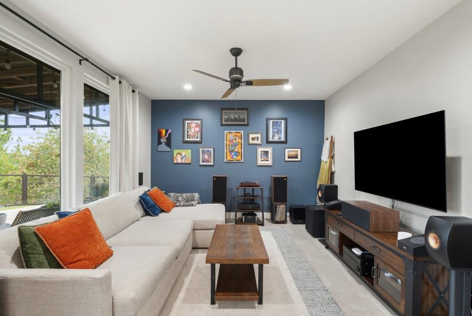 177 Kipahulu Dr, Bastrop, TX 78602