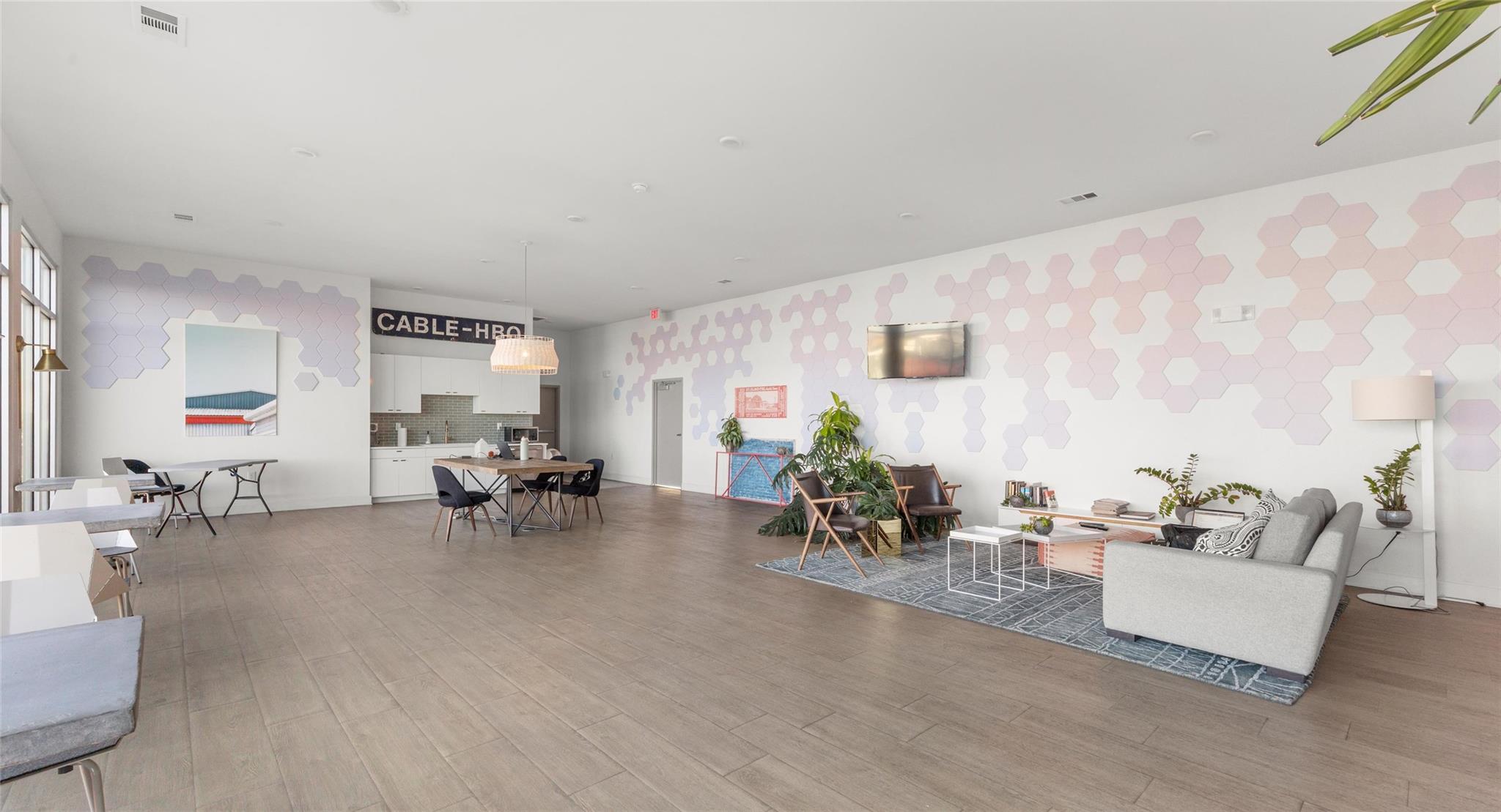 4361 S Congress Ave # 103, Austin, TX 78745