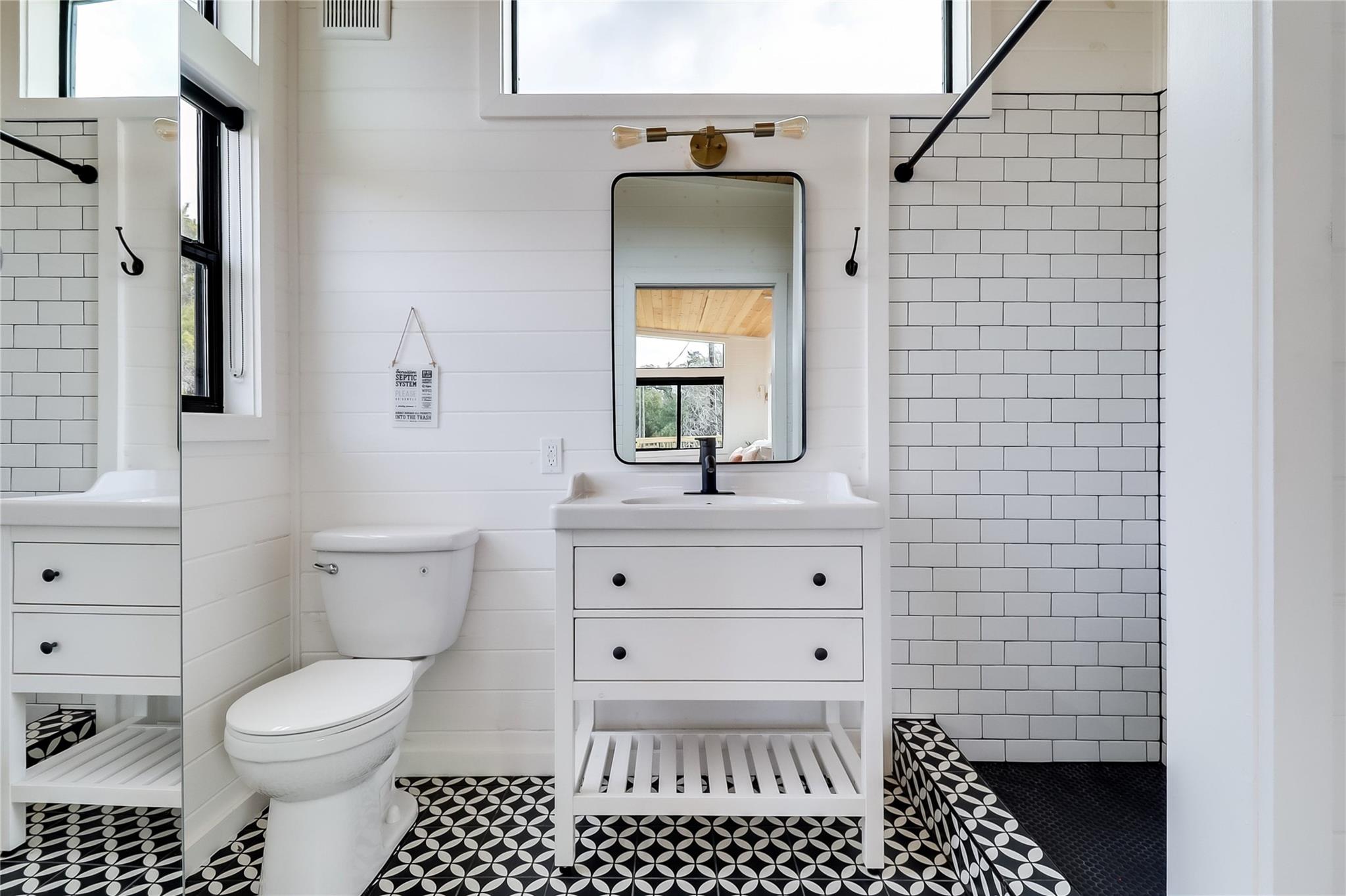 1100 Norwood Rd A/B Rd, Dripping Springs, TX 78620