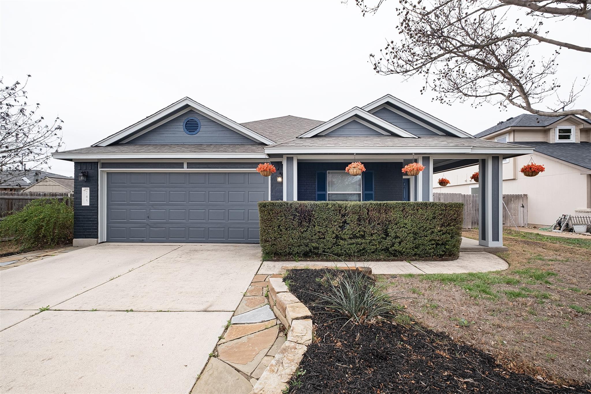 745 Caylor Cv, Bastrop, TX 78602