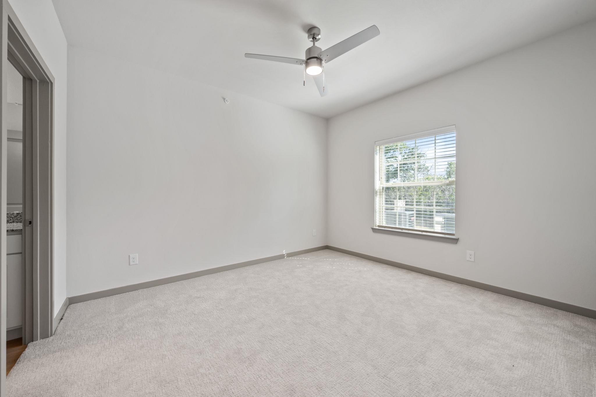 691 Union Chapel Rd # S1, Cedar Creek, TX 78612