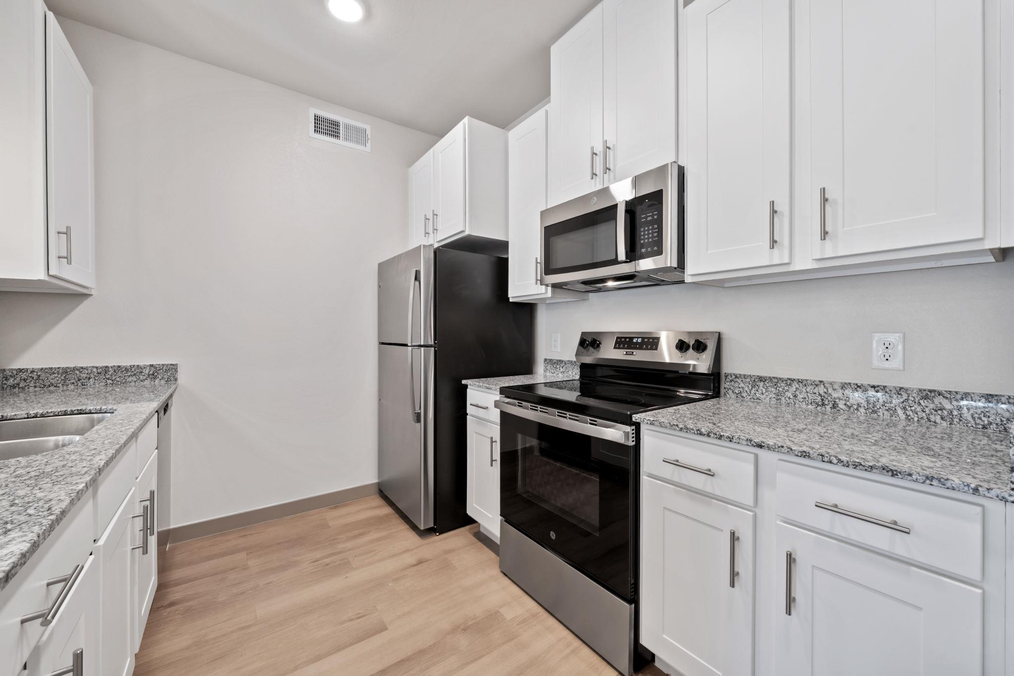 691 Union Chapel Rd # S1, Cedar Creek, TX 78612