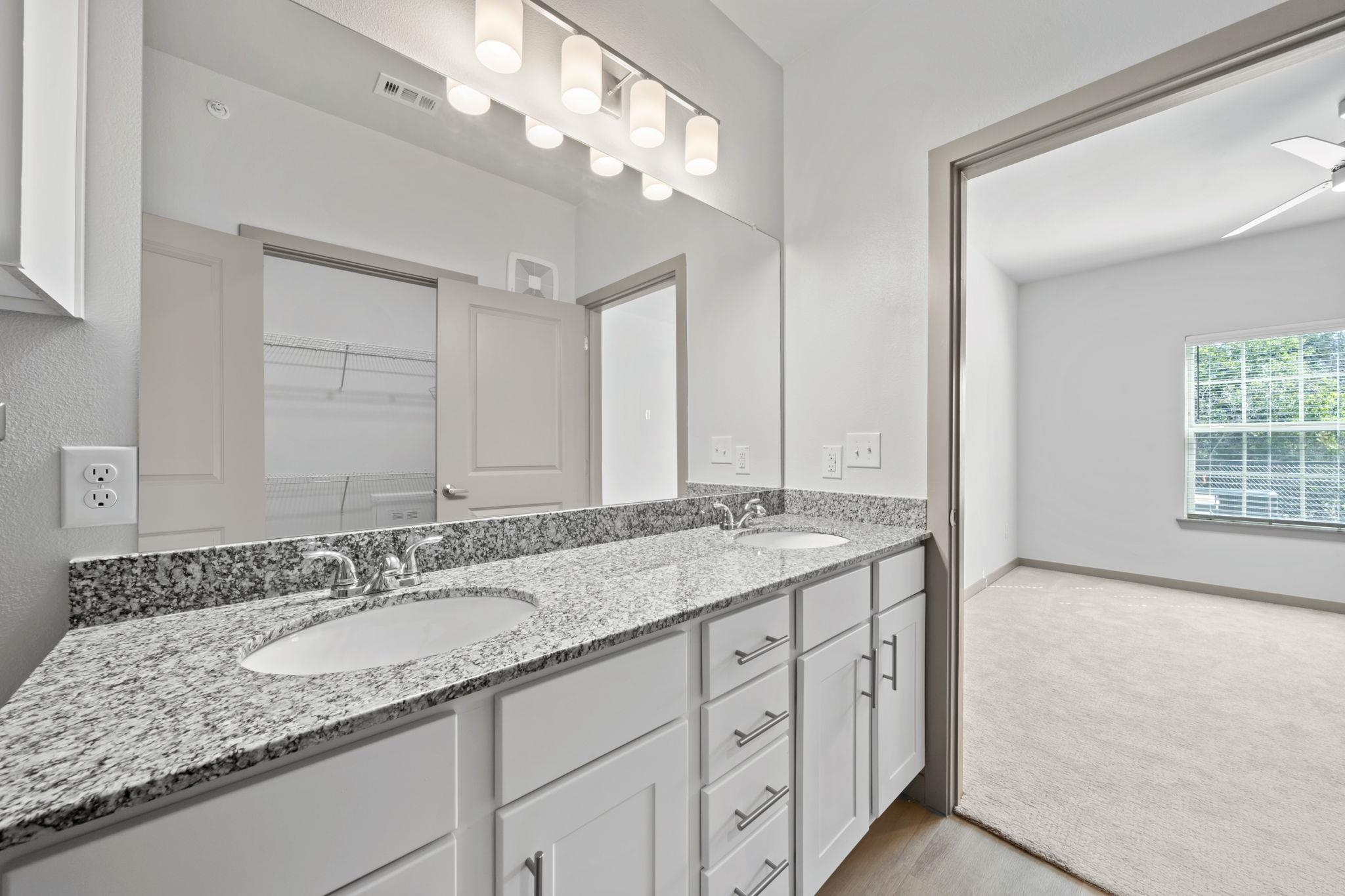 691 Union Chapel Rd # S1, Cedar Creek, TX 78612