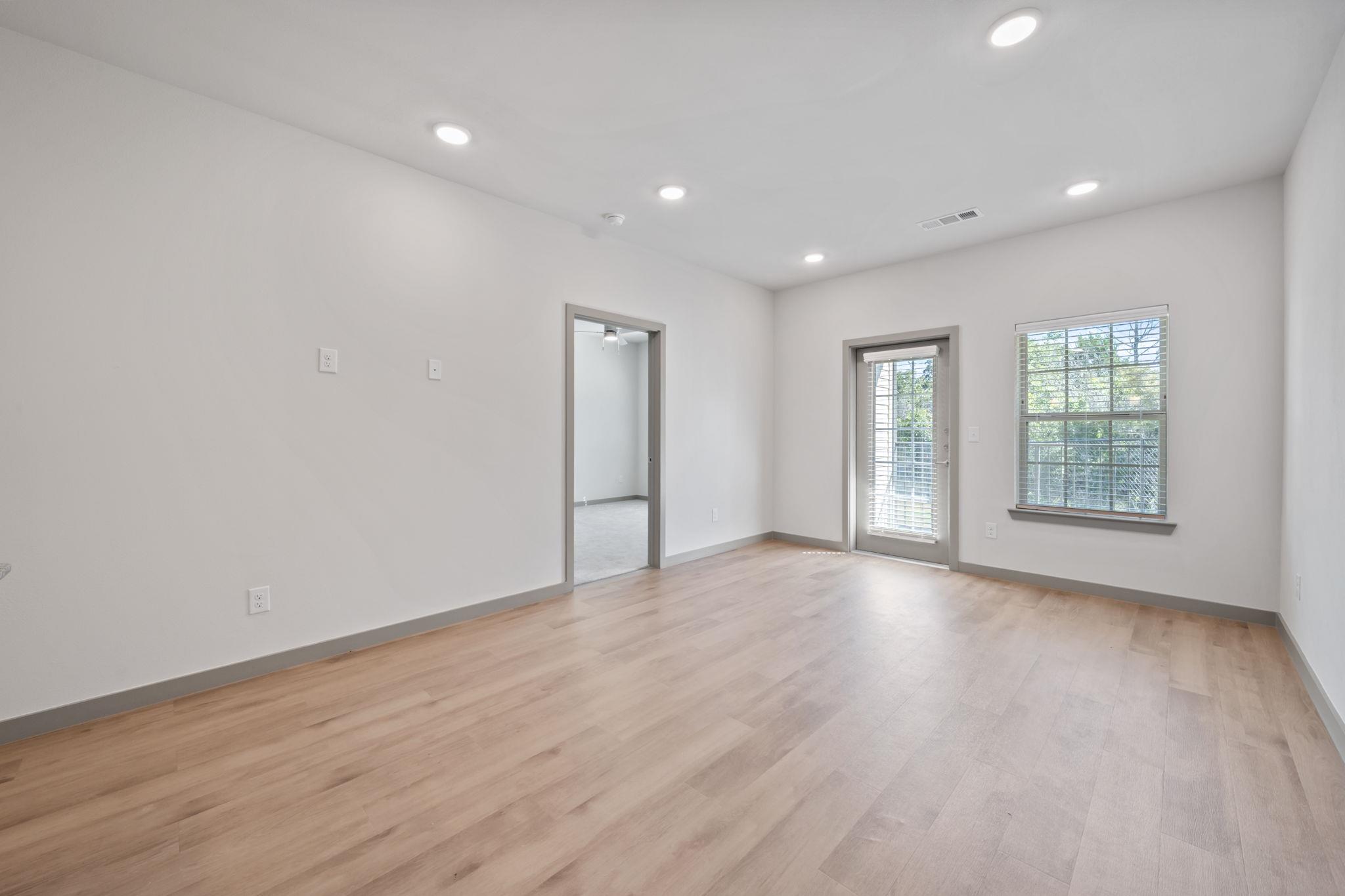 691 Union Chapel Rd # S1, Cedar Creek, TX 78612