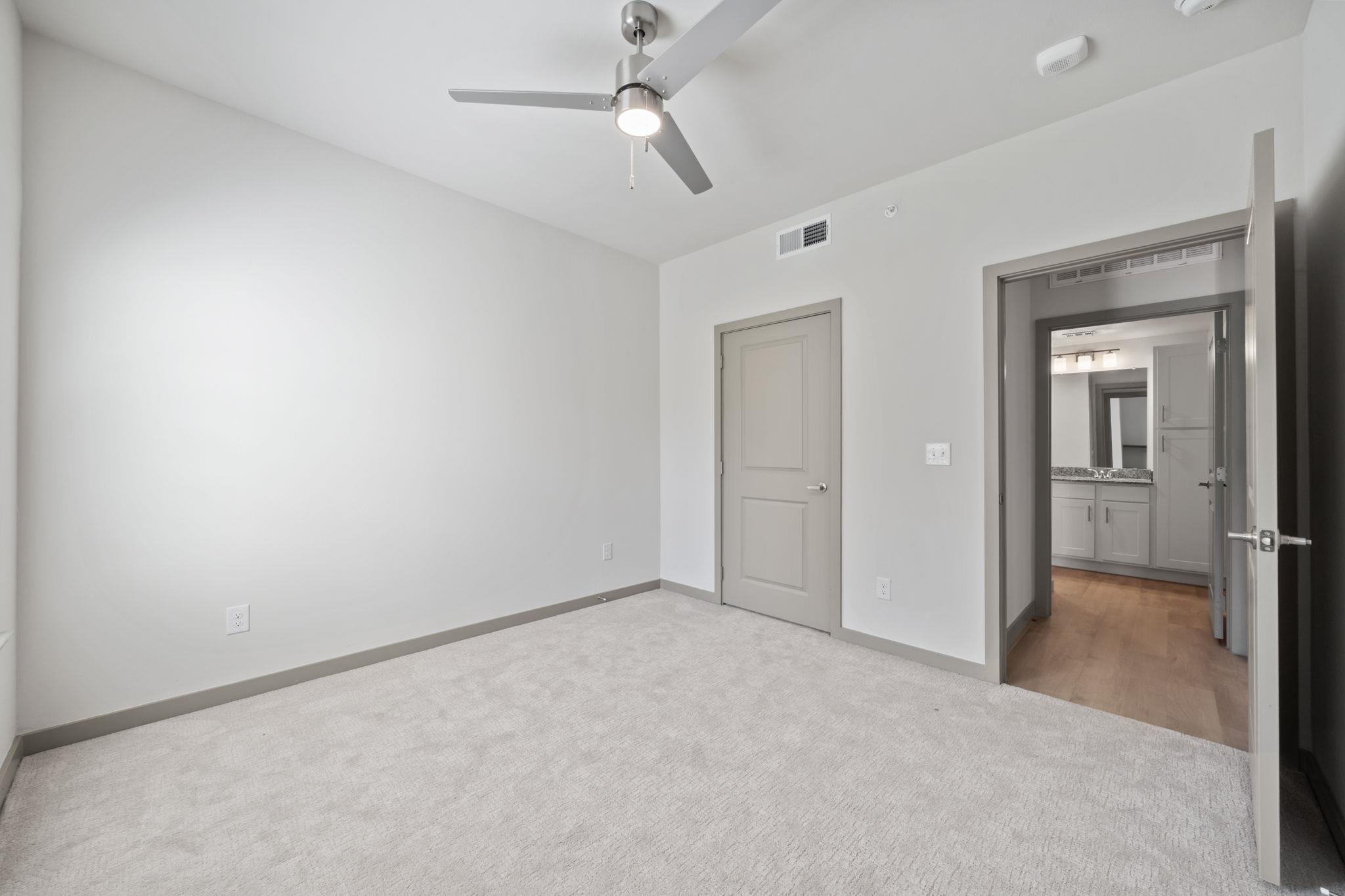 691 Union Chapel Rd # S1, Cedar Creek, TX 78612