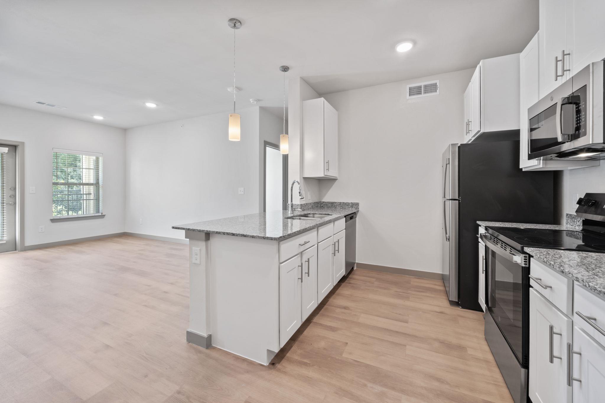 691 Union Chapel Rd # S1, Cedar Creek, TX 78612