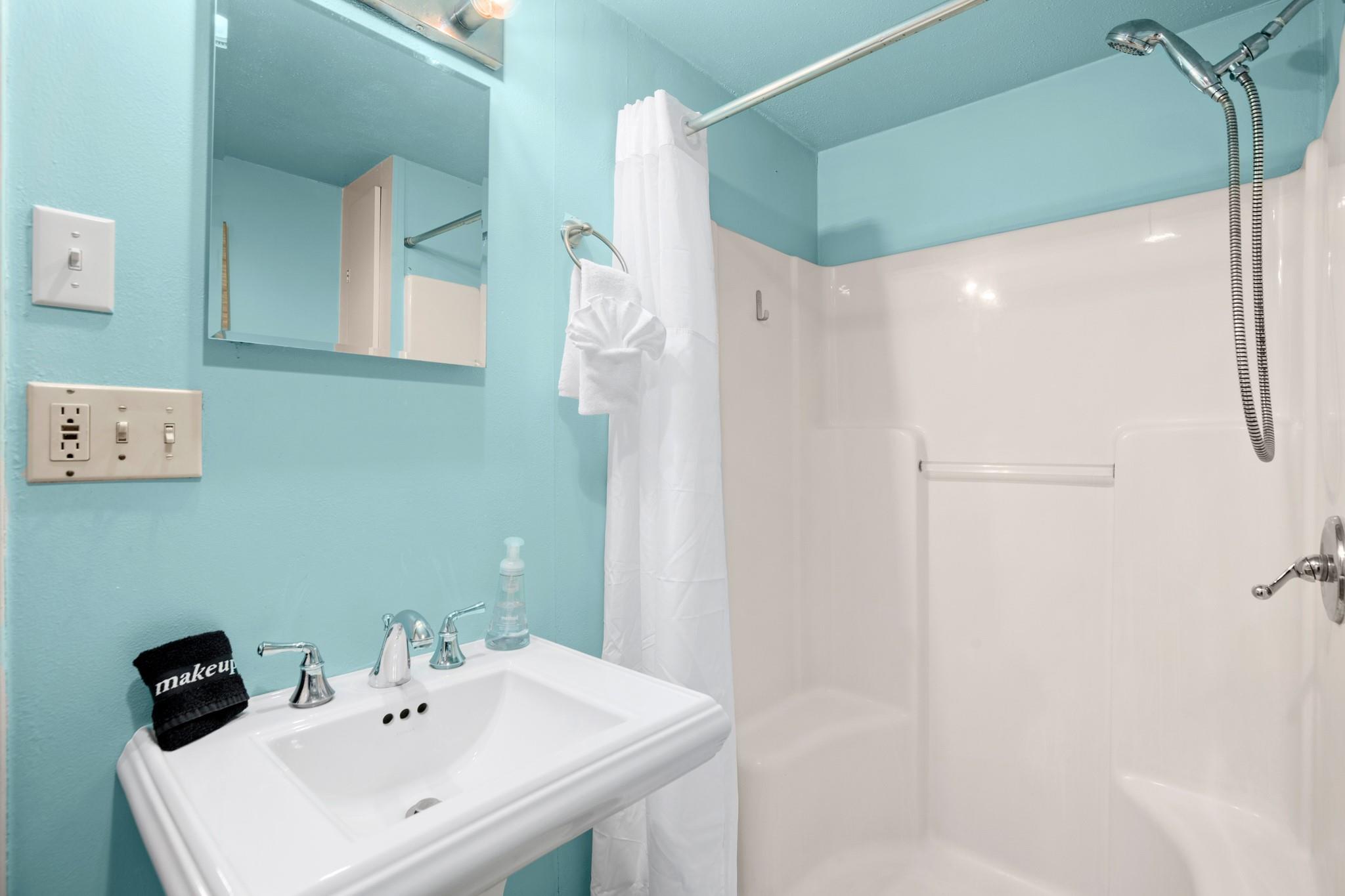 1406 Summit Street, Austin, TX 78741