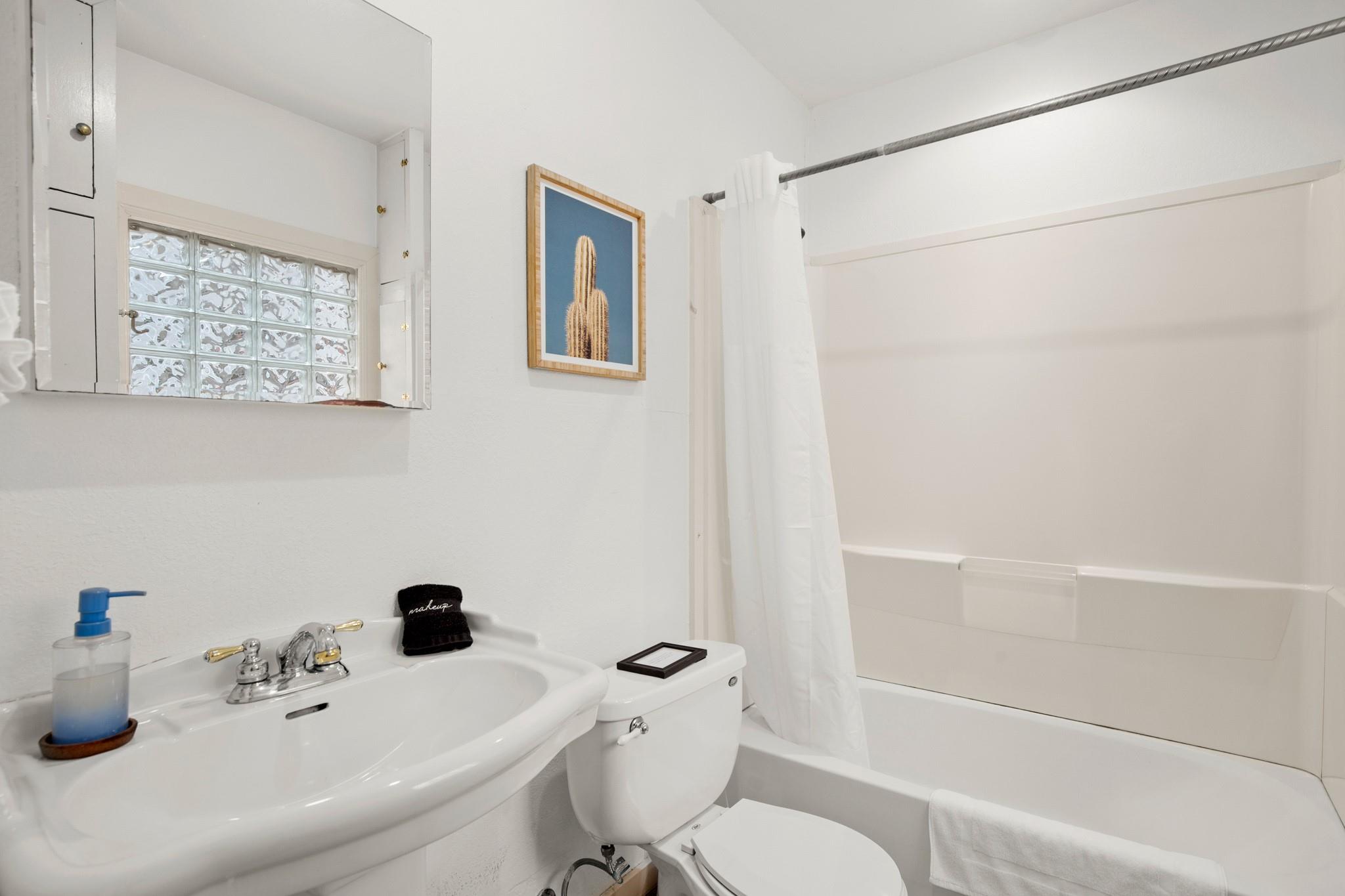 1406 Summit Street, Austin, TX 78741