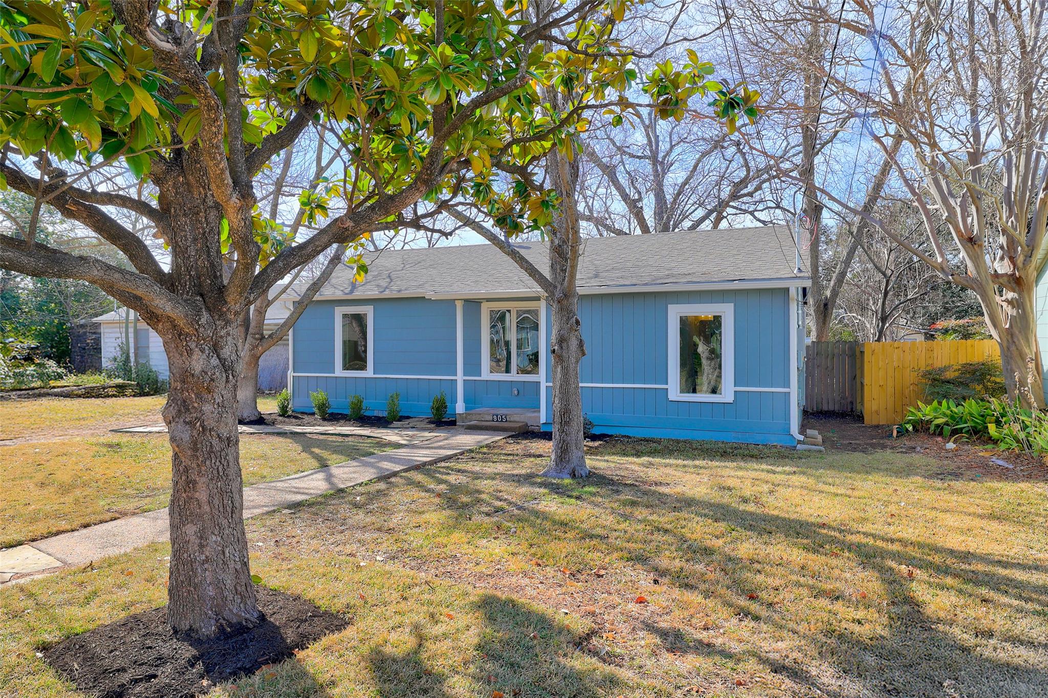 905 E 55th 1/2 St, Austin, TX 78751