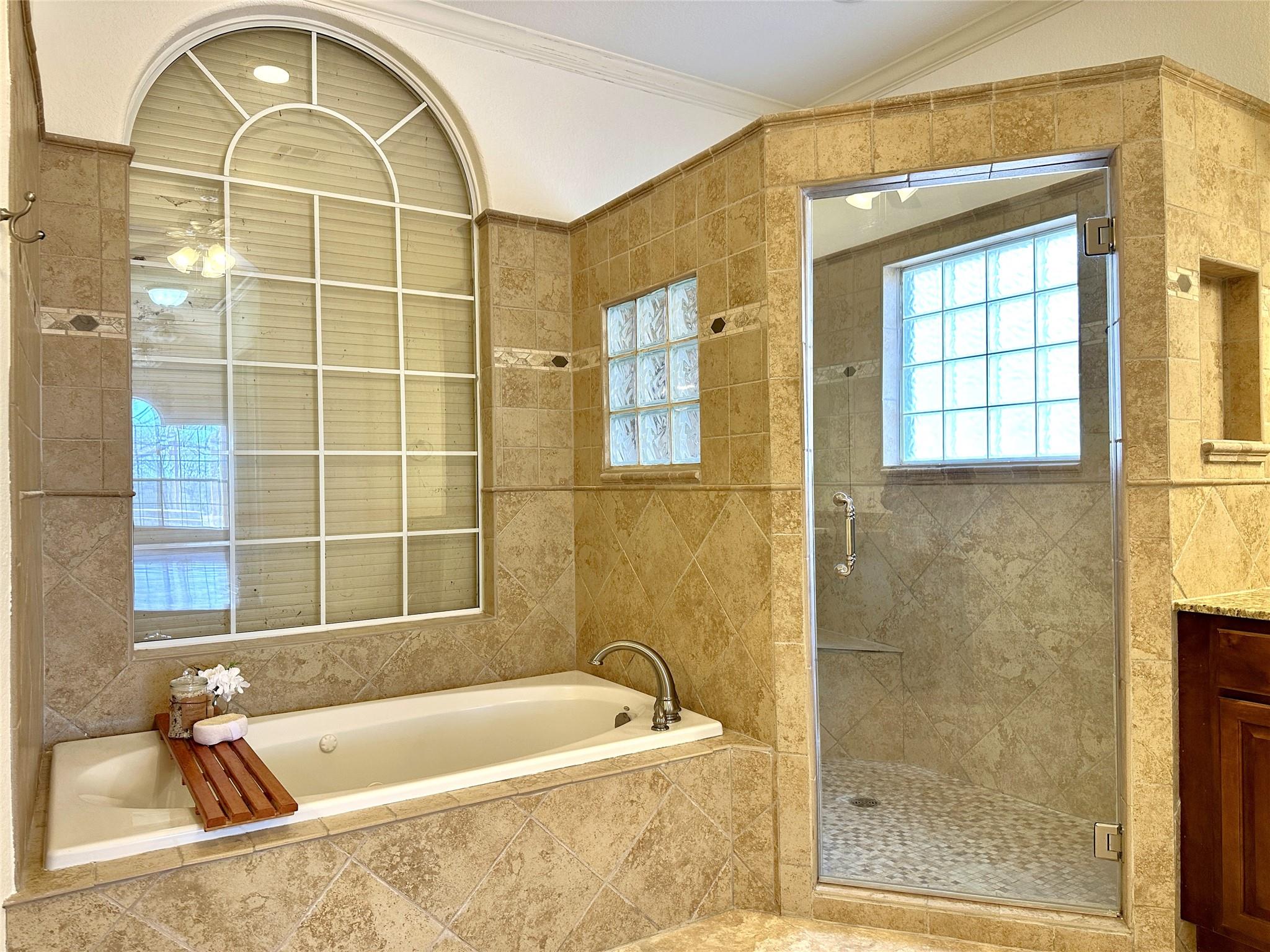 159 Moku Manu Dr, Bastrop, TX 78602