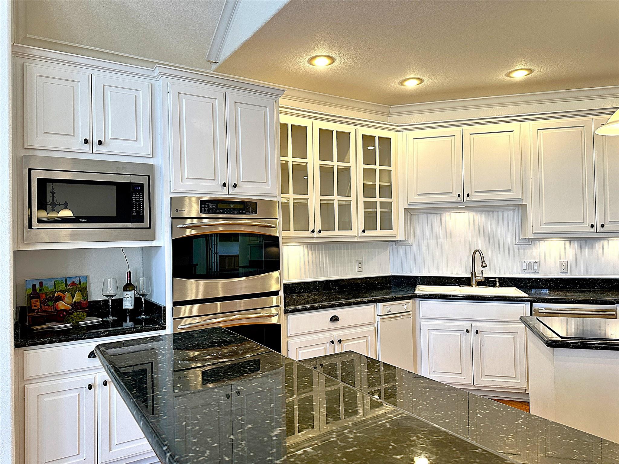 159 Moku Manu Dr, Bastrop, TX 78602