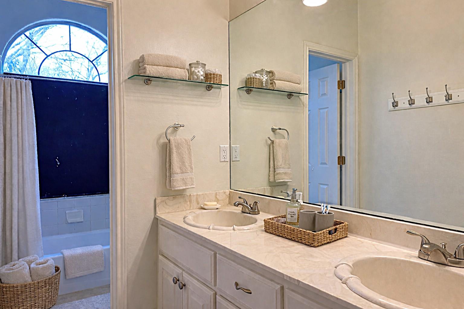 159 Moku Manu Dr, Bastrop, TX 78602