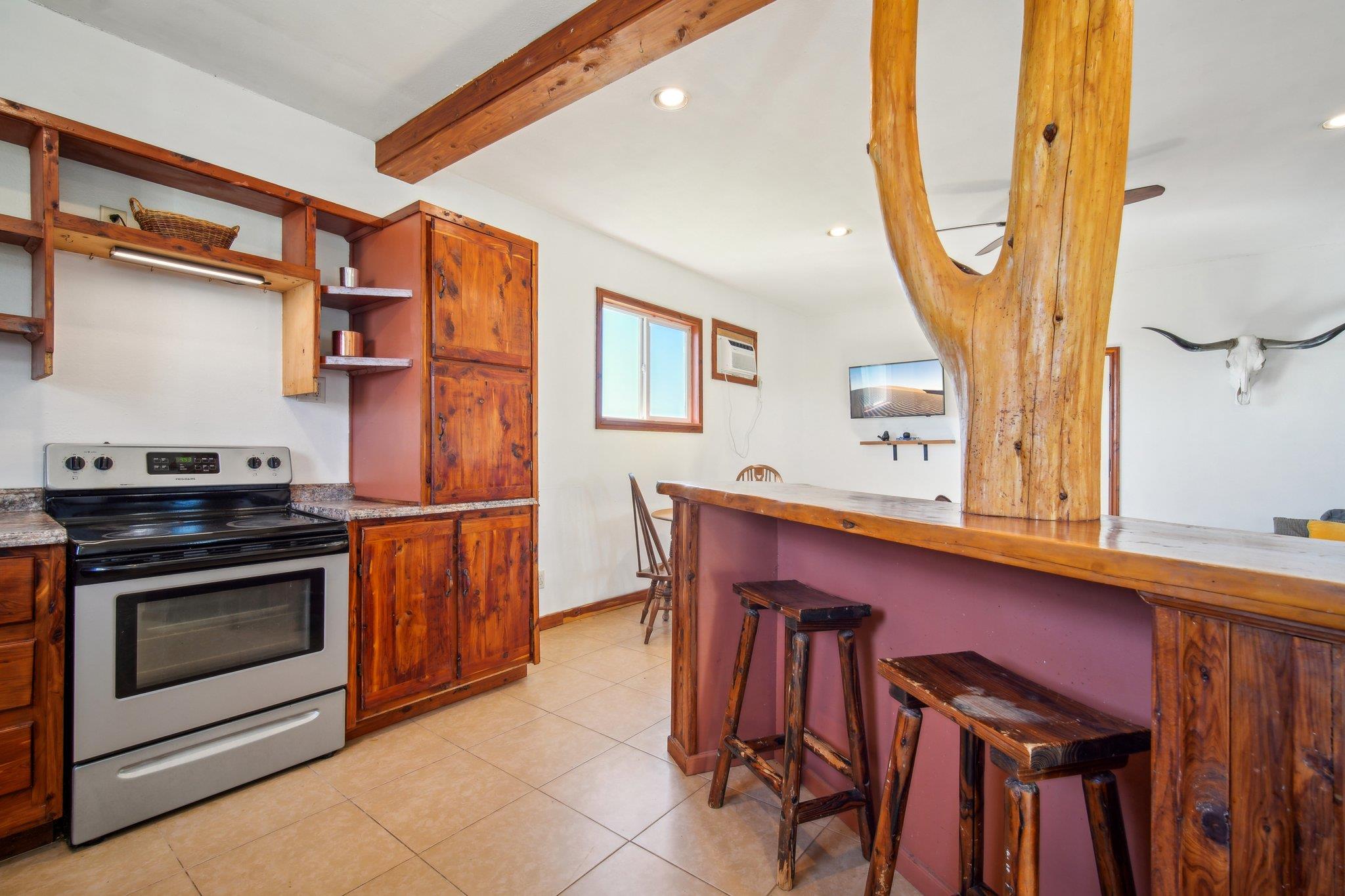 2200 Highway 21 E, Paige, TX 78659