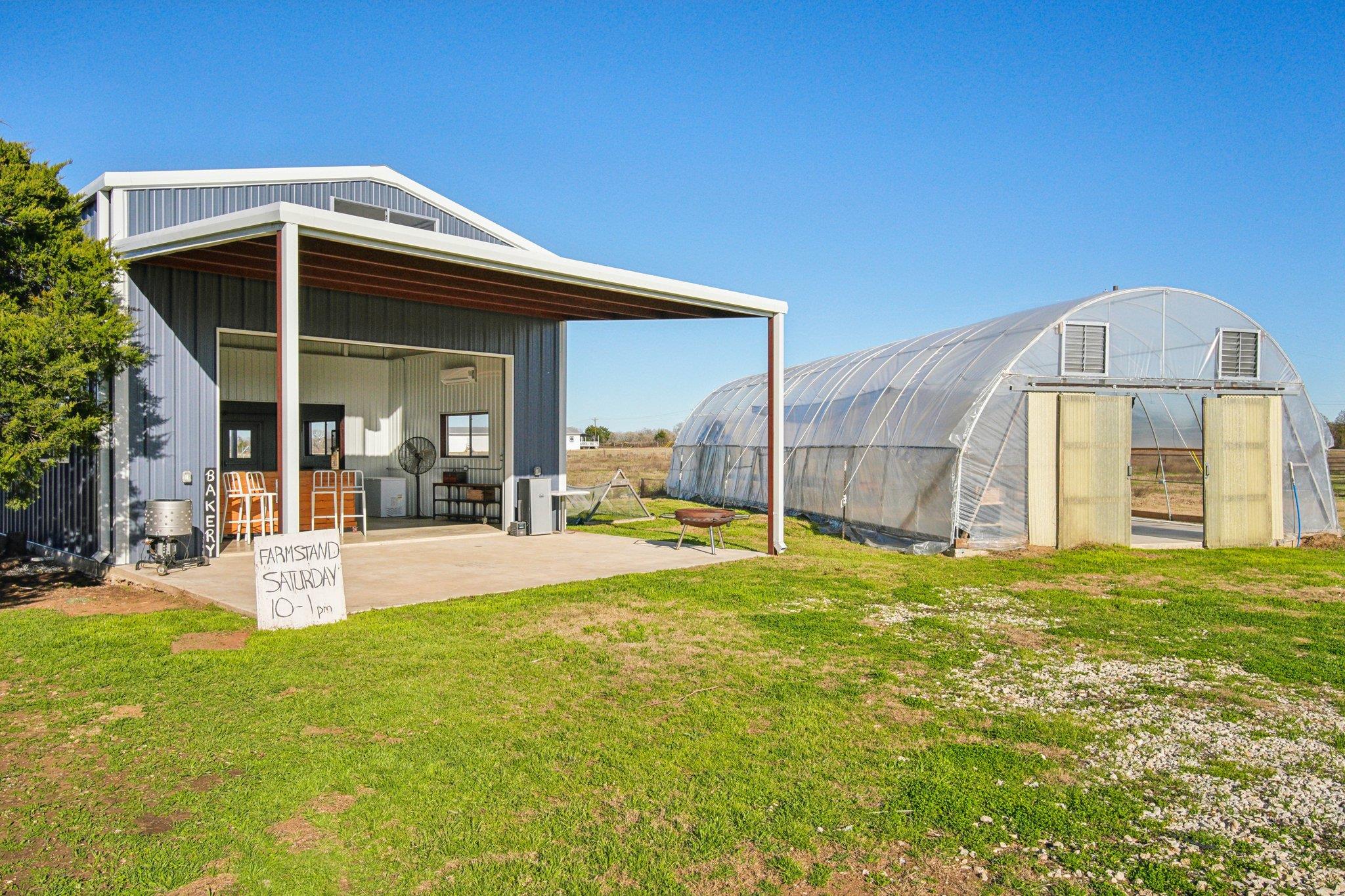 2200 Highway 21 E, Paige, TX 78659