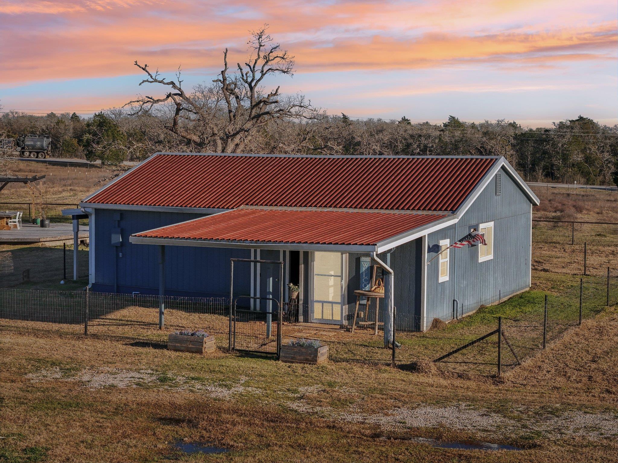 2200 Highway 21 E, Paige, TX 78659