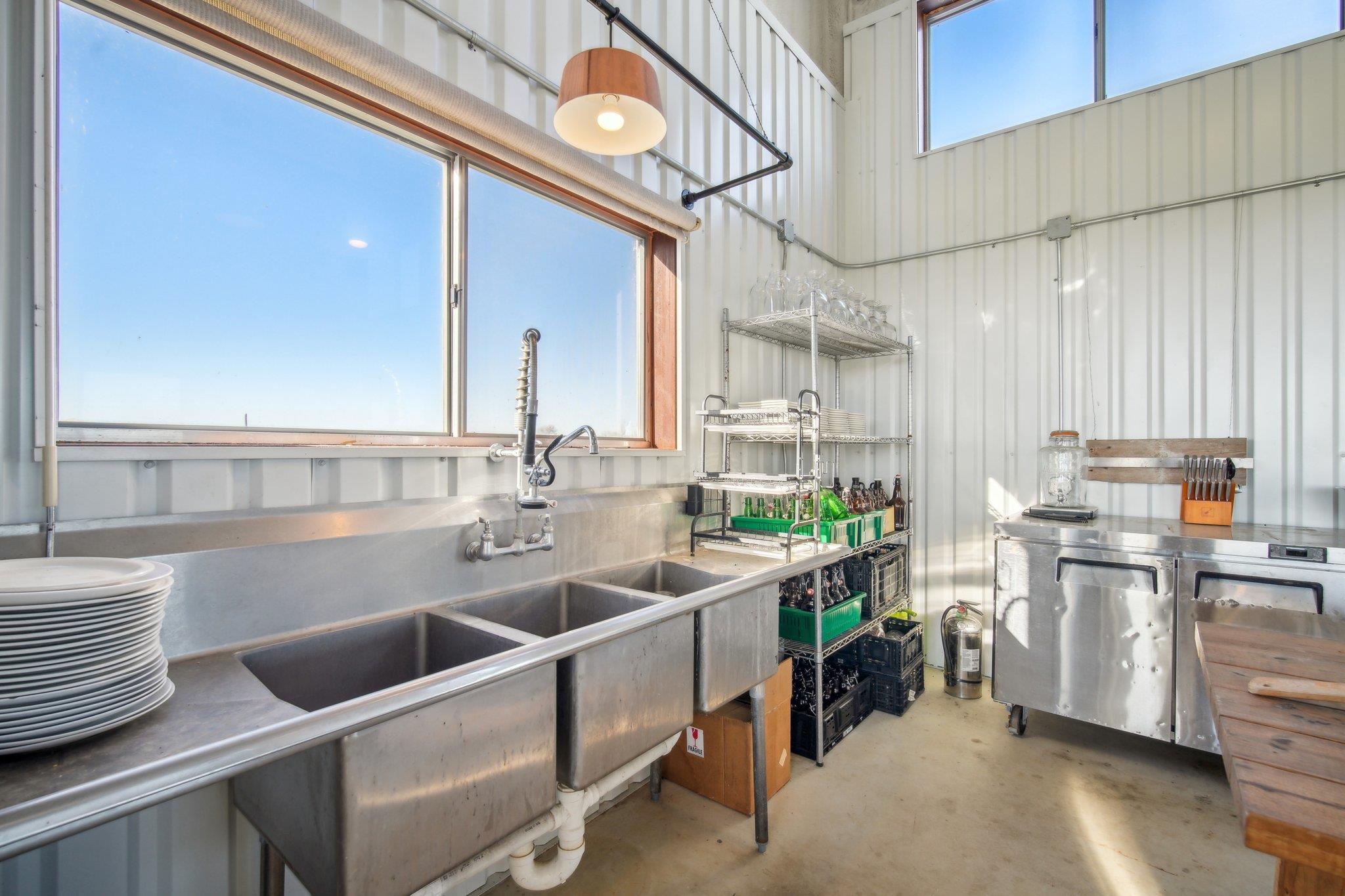 2200 Highway 21 E, Paige, TX 78659