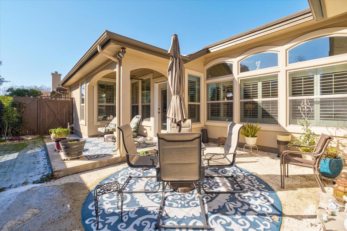 234 Via Valmonte Dr, Buda, TX 78610