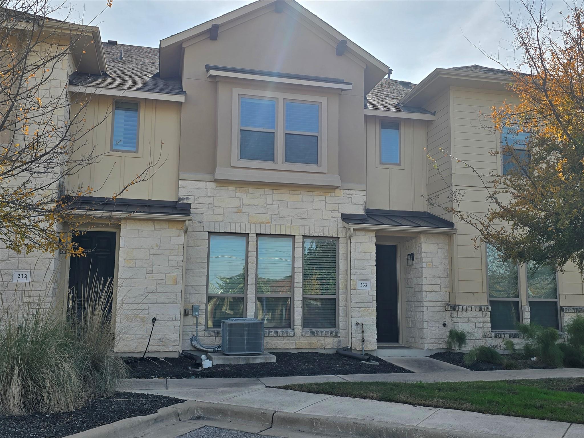 13800 Lyndhurst St # 233, Austin, TX 78717