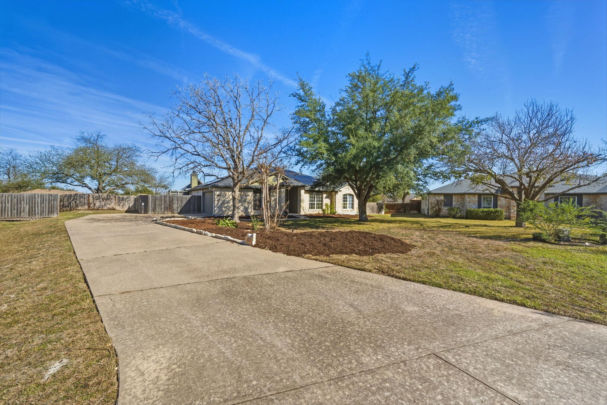 107 Rock Chalk Ct, Round Rock, TX 78664