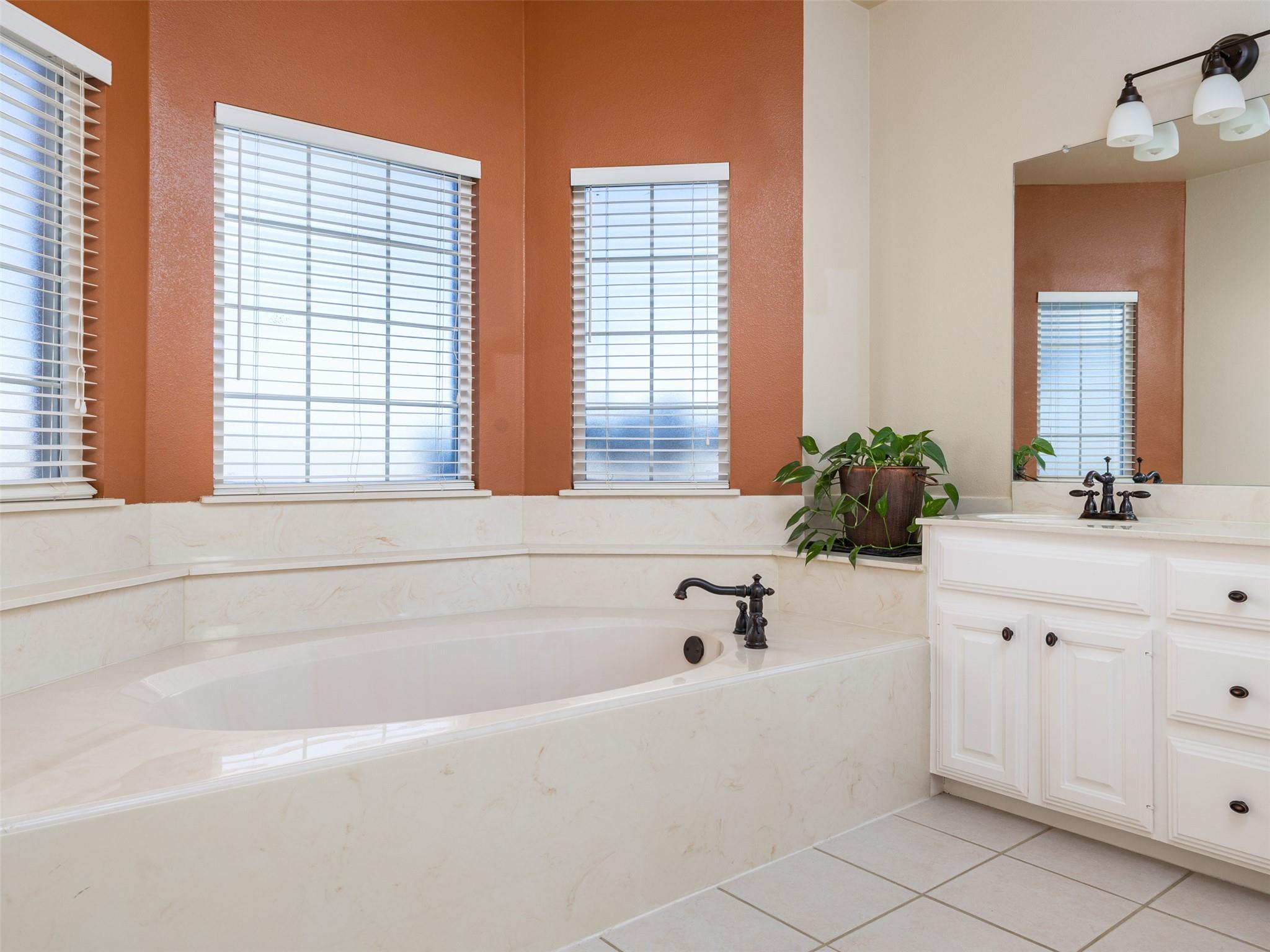 651 County Road 497, Taylor, TX 76574