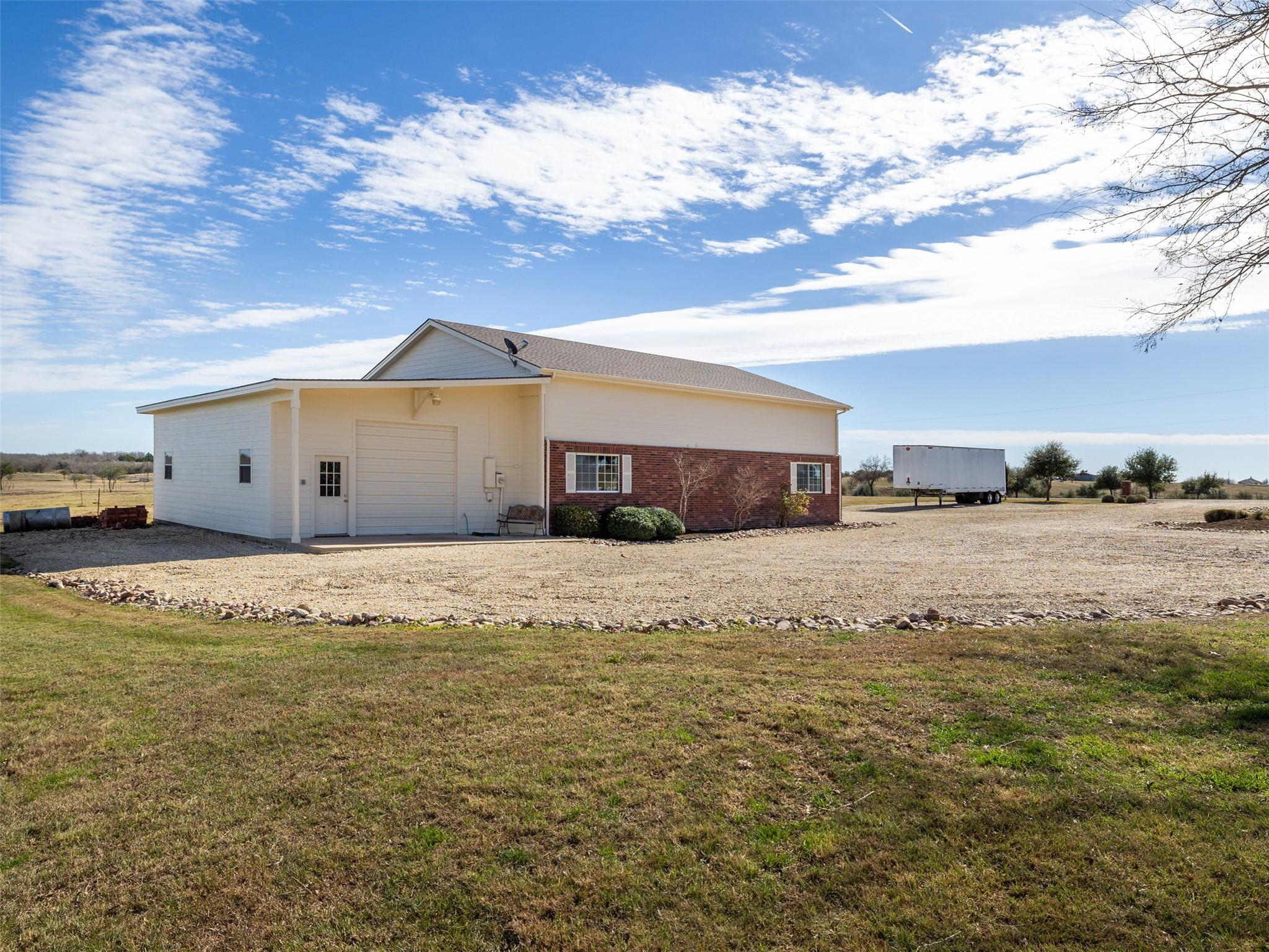 651 County Road 497, Taylor, TX 76574