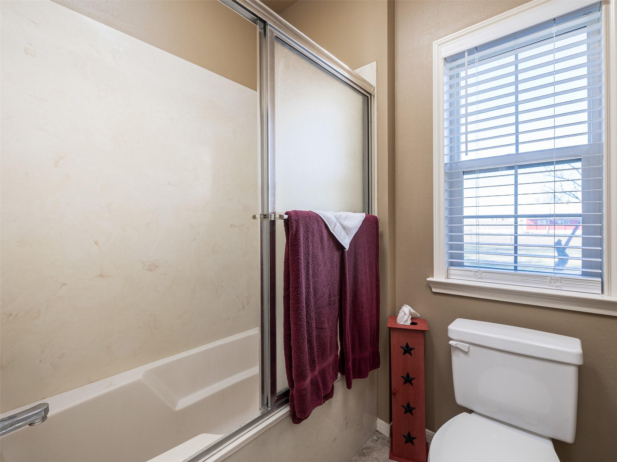 651 County Road 497, Taylor, TX 76574