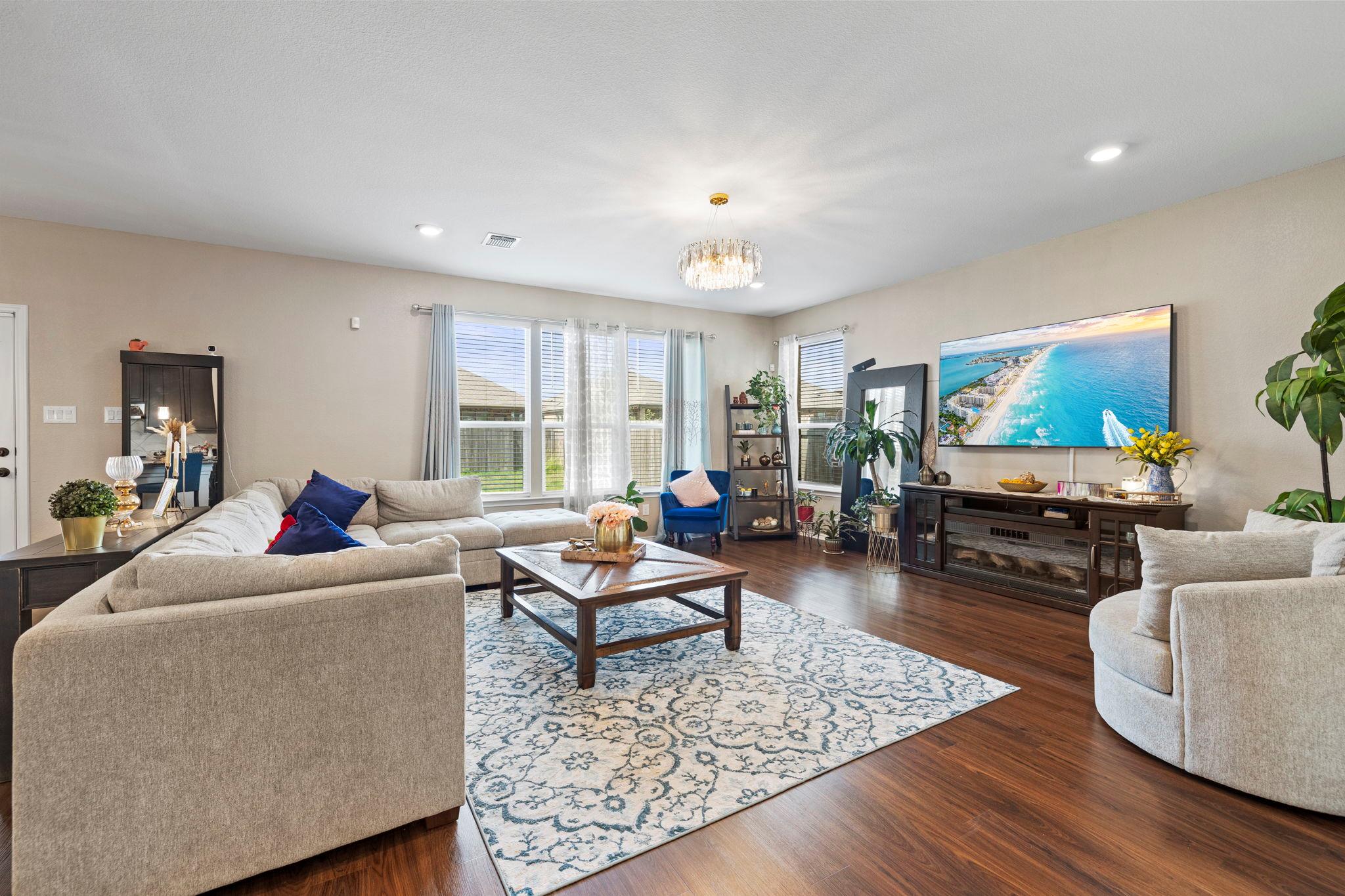 1601 Sonny Dr, Leander, TX 78641