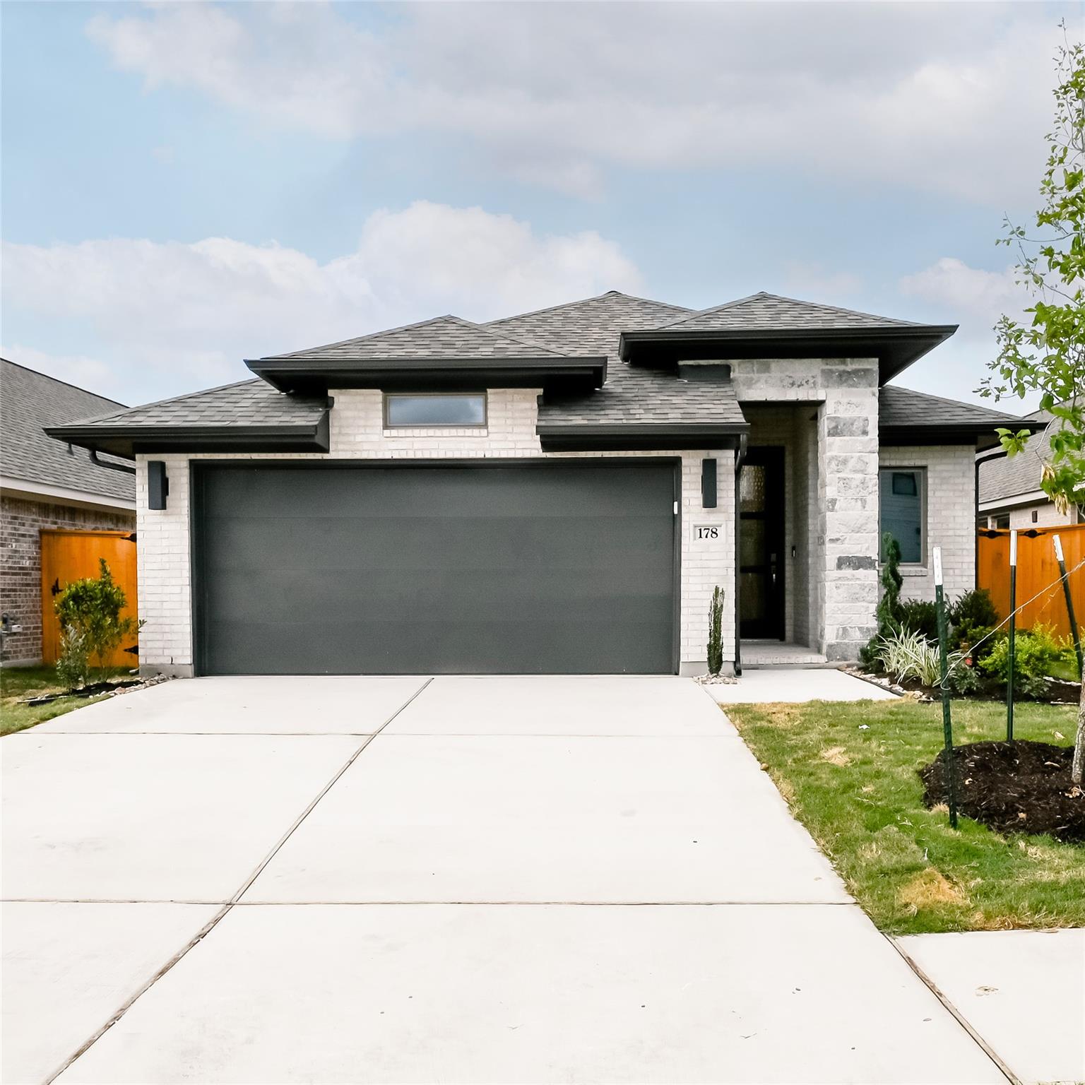 178 Blackborrow Dr, Kyle, TX 78640