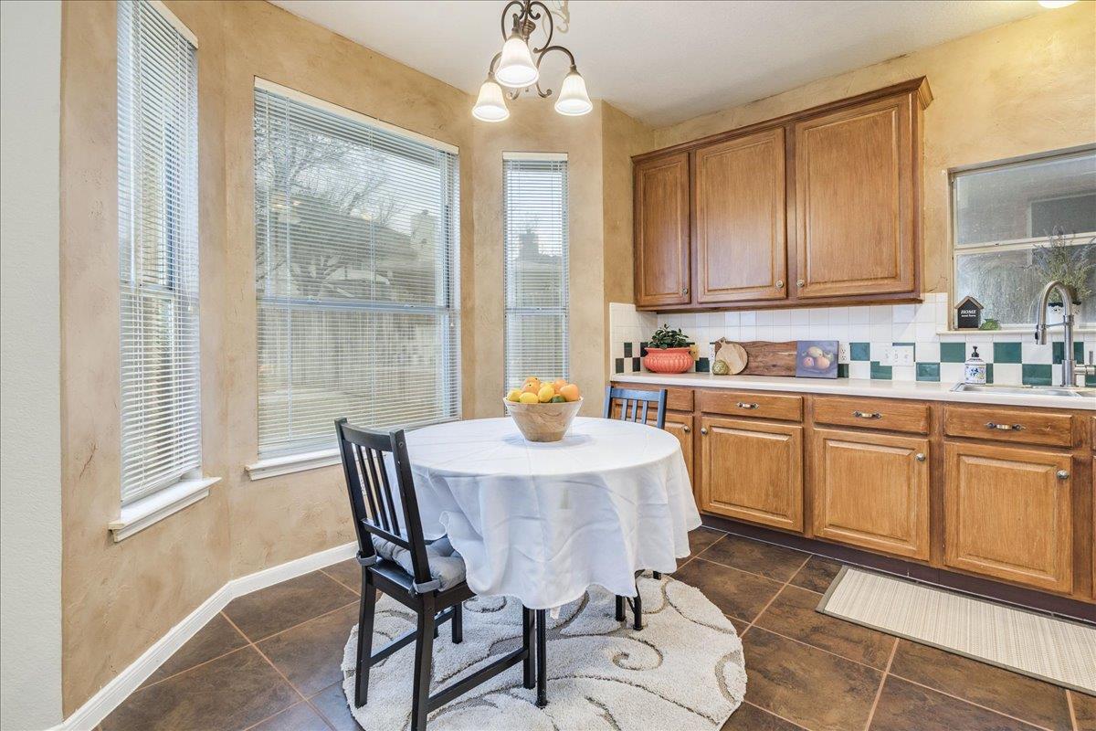 1706 Apache Trl, Round Rock, TX 78665