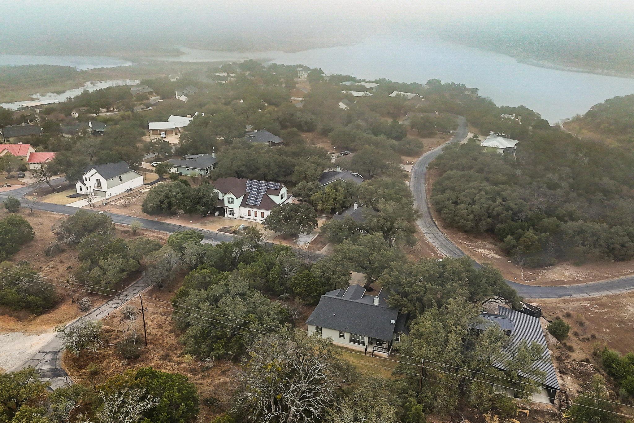 103 Kendall Dr, Spicewood, TX 78669