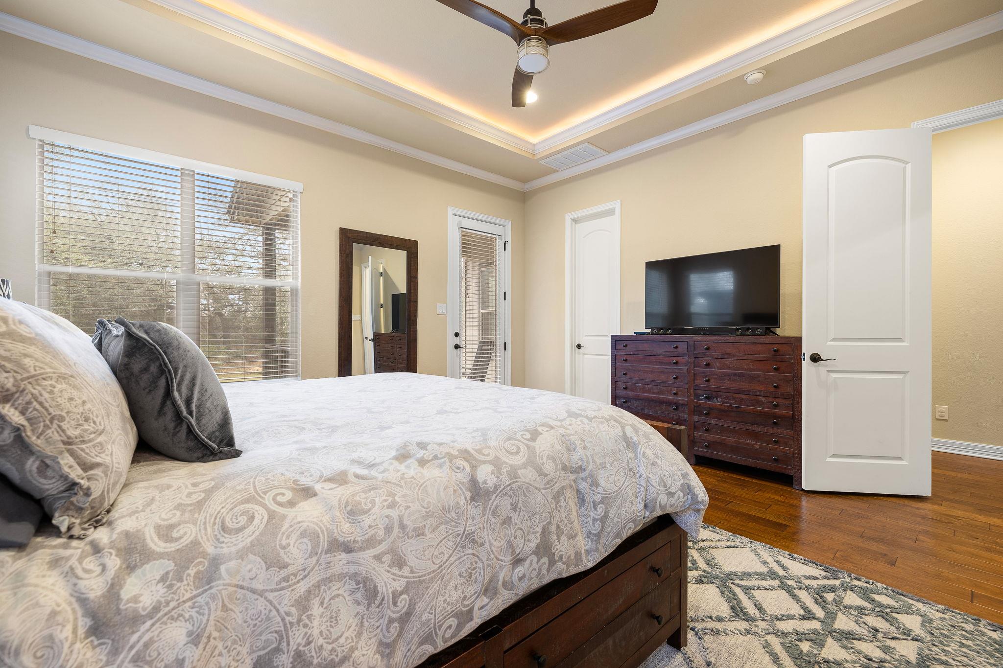 103 Kendall Dr, Spicewood, TX 78669