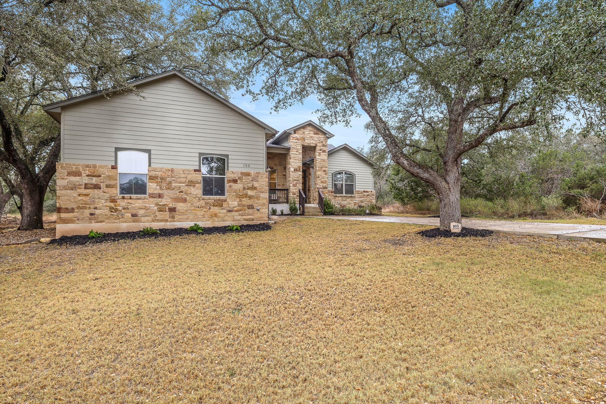 103 Kendall Dr, Spicewood, TX 78669