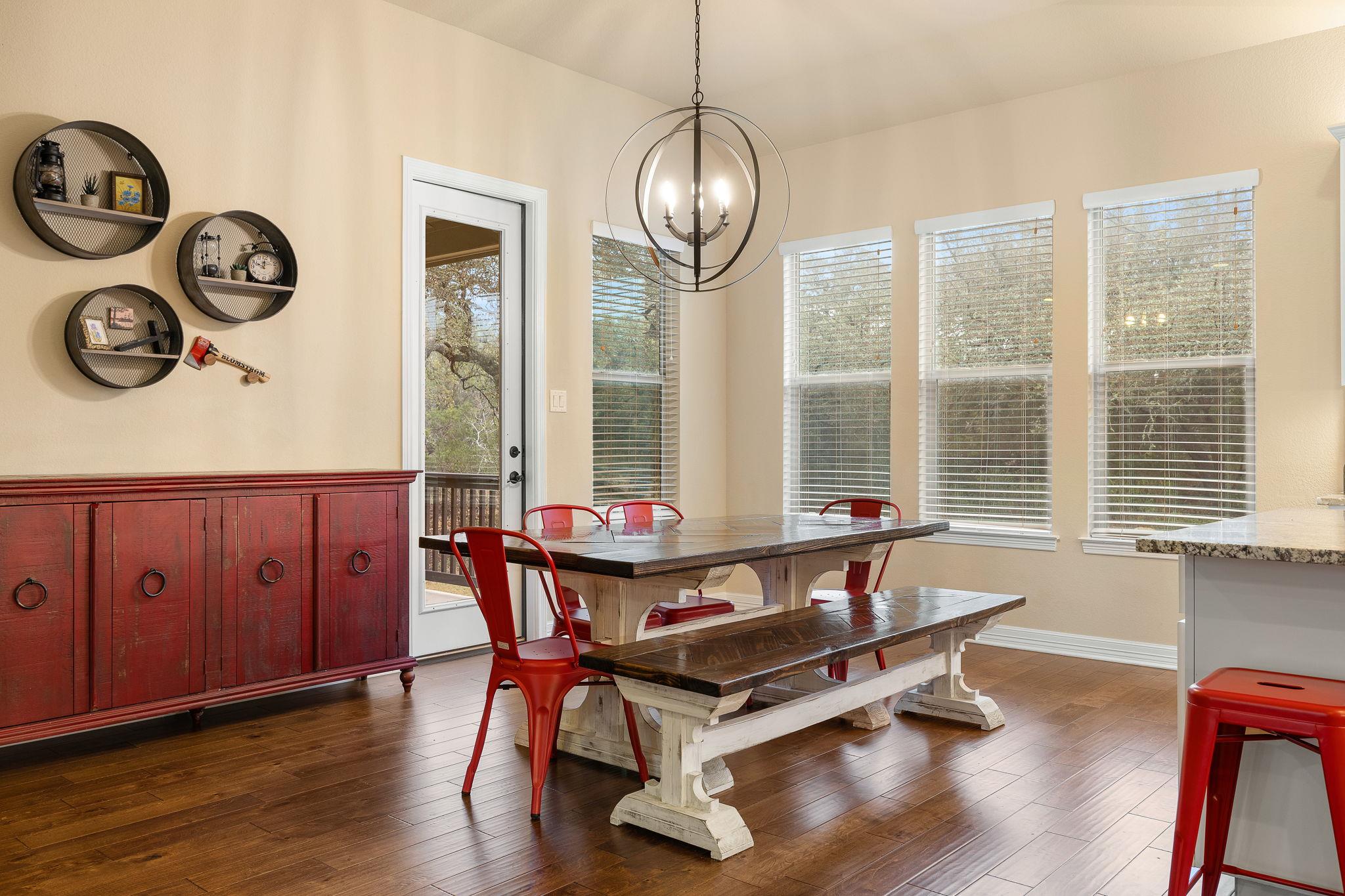 103 Kendall Dr, Spicewood, TX 78669