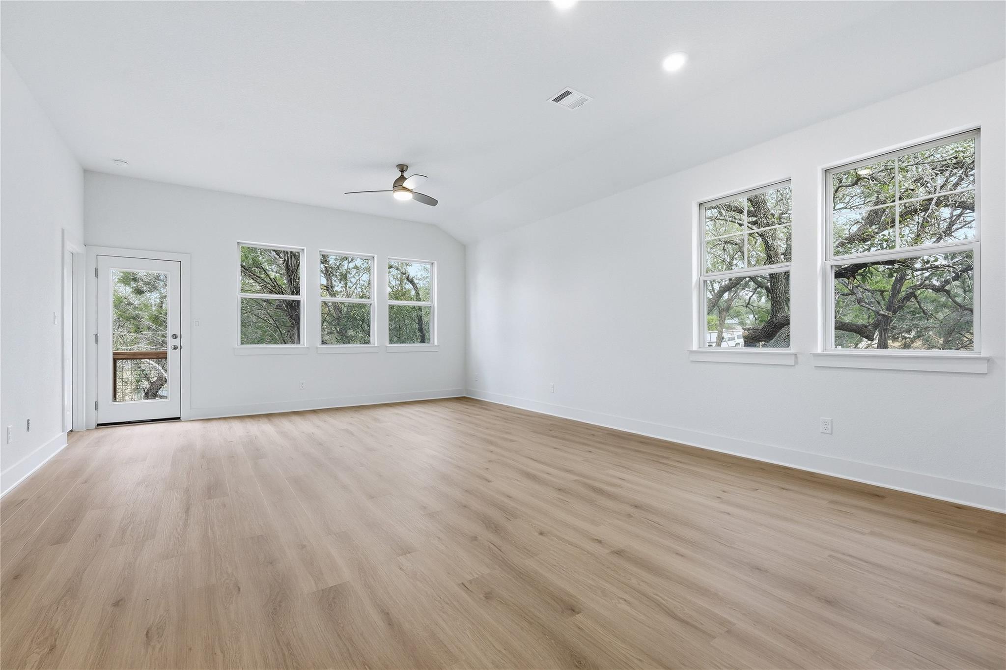 20308 Boggy Ford Rd, Lago Vista, TX 78645