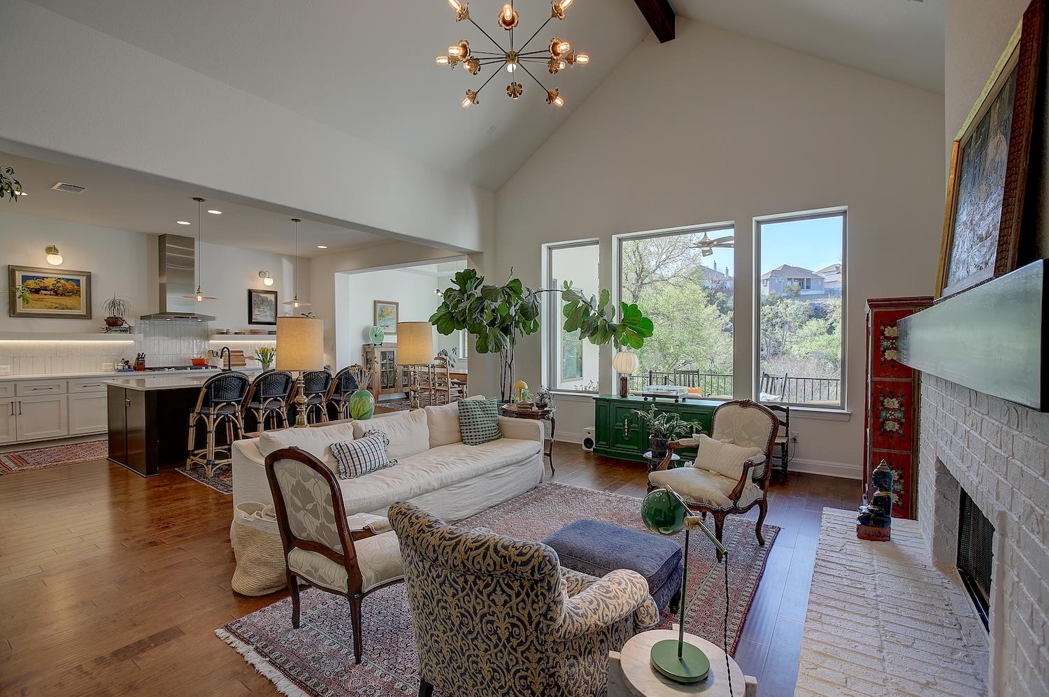 129 Hollytree Ct, Georgetown, TX 78628