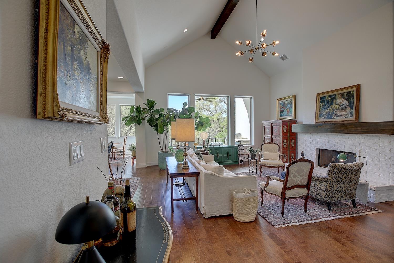 129 Hollytree Ct, Georgetown, TX 78628