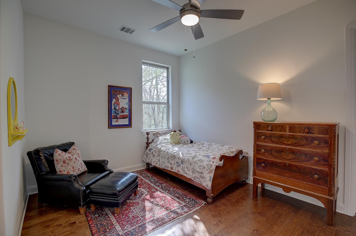 129 Hollytree Ct, Georgetown, TX 78628