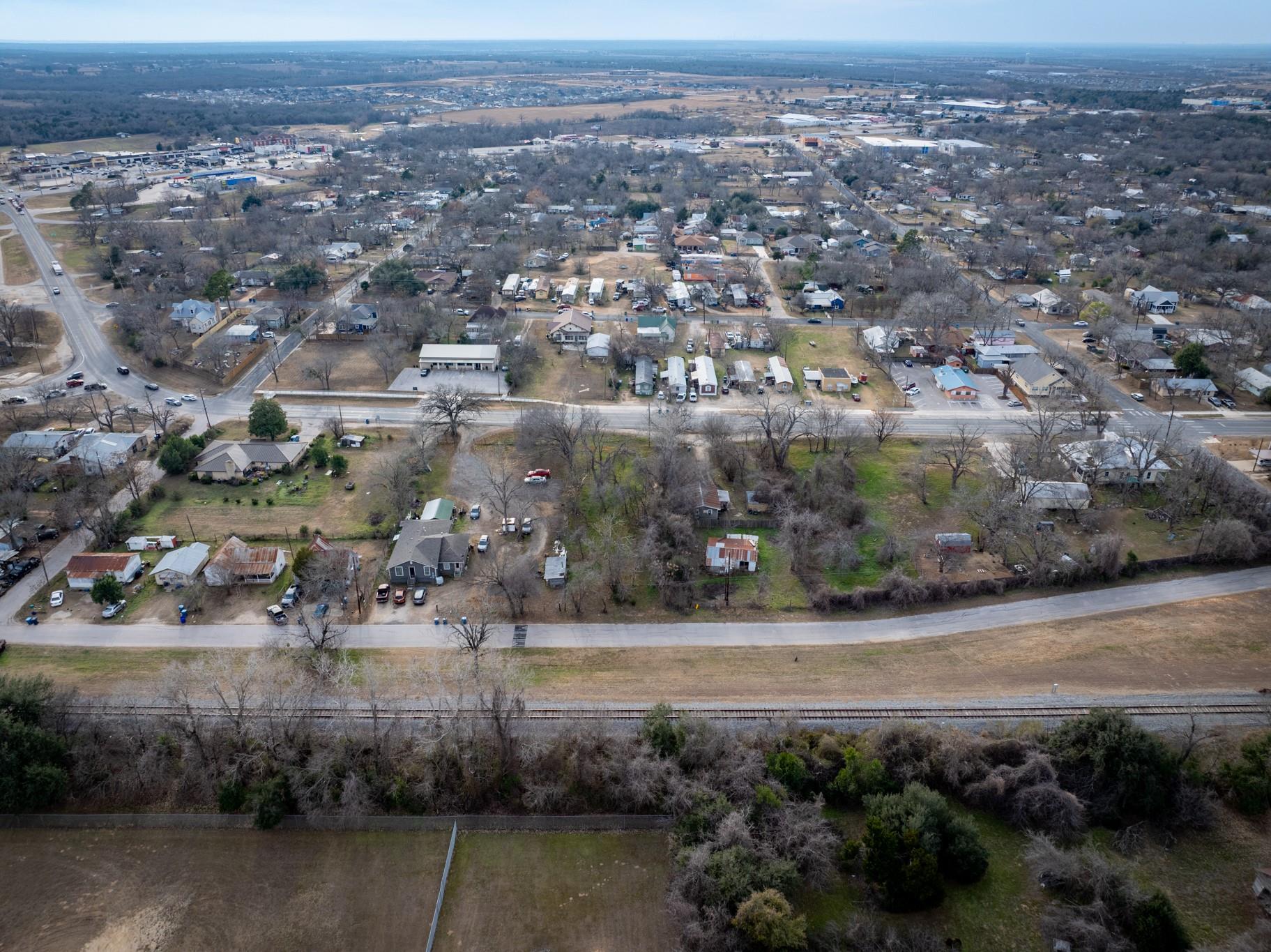 418 S Avenue D Ave, Elgin, TX 78621