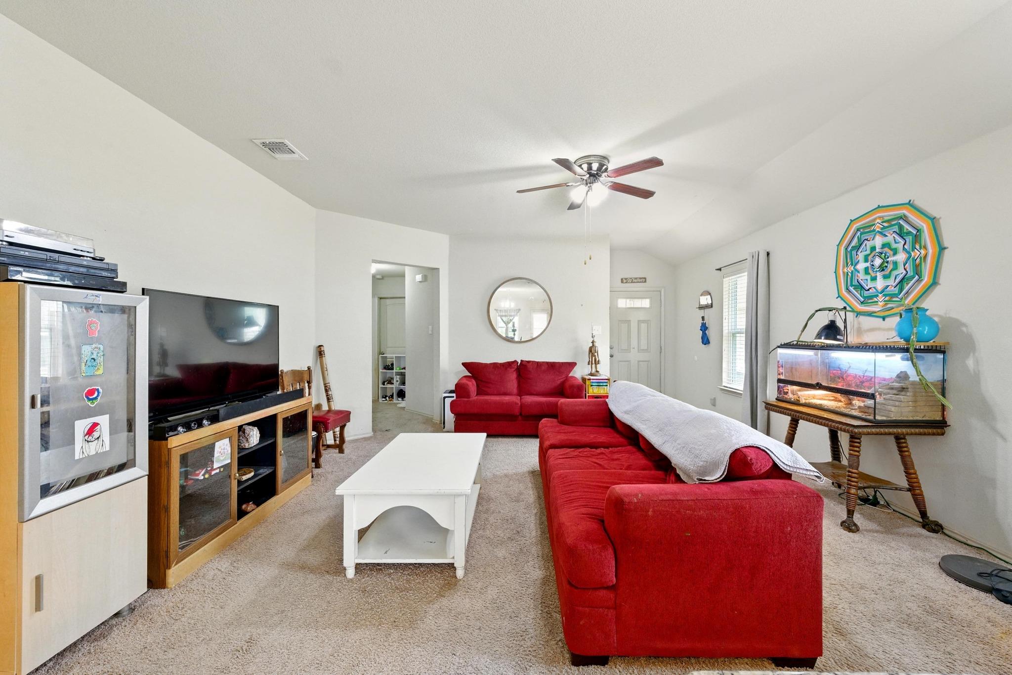 166 Tallow Trl, San Marcos, TX 78666