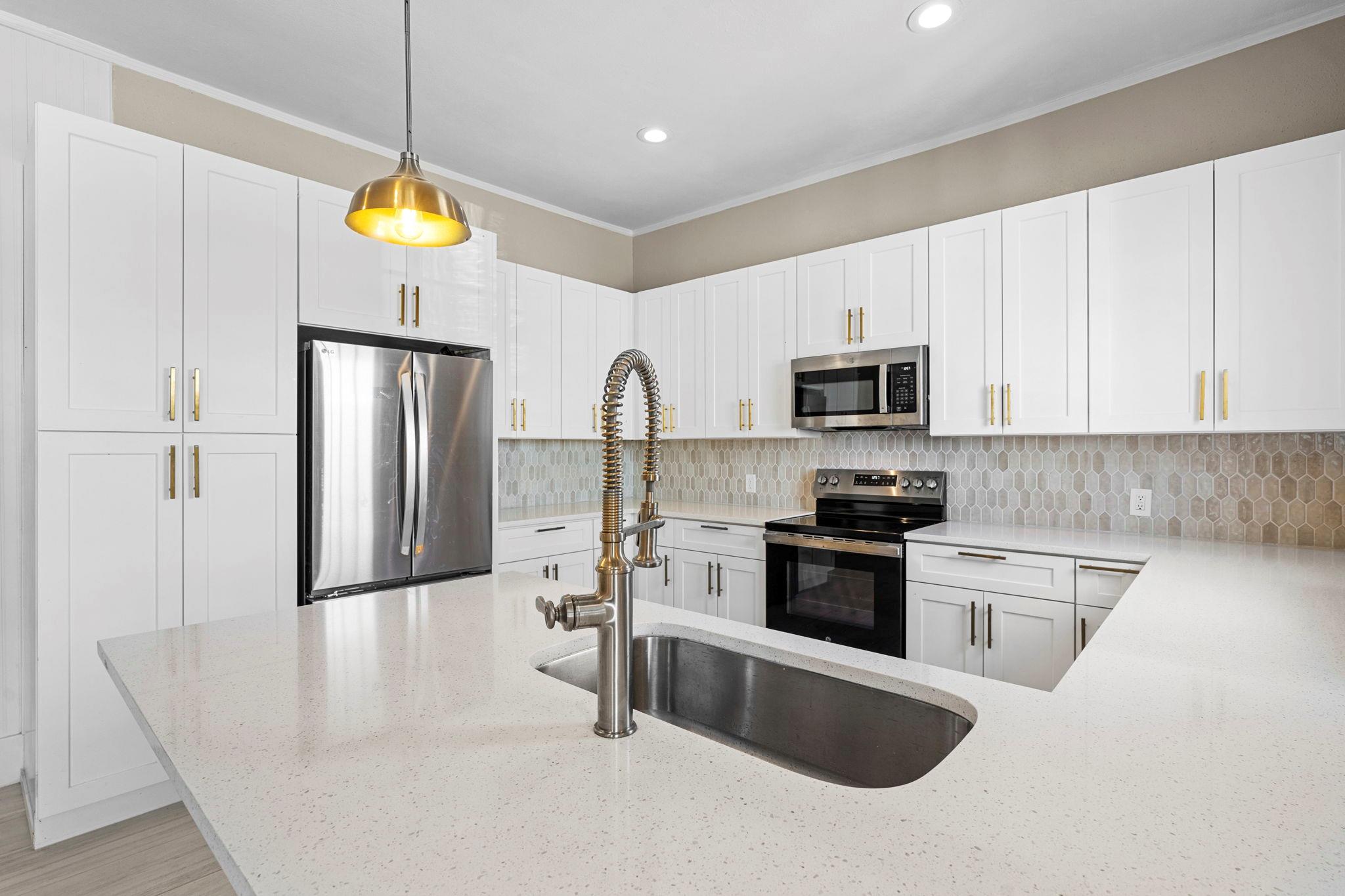 1501 Beaver Ln, Florence, TX 76527