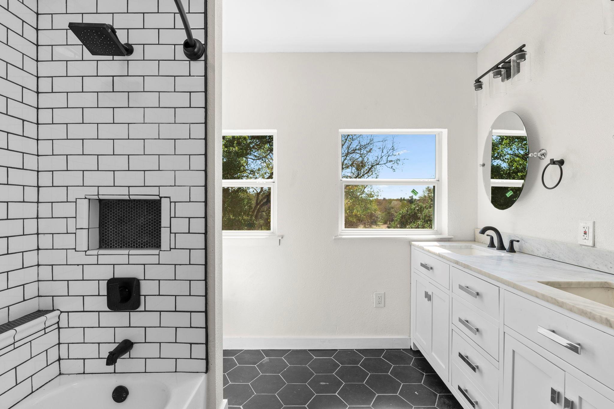 1501 Beaver Ln, Florence, TX 76527