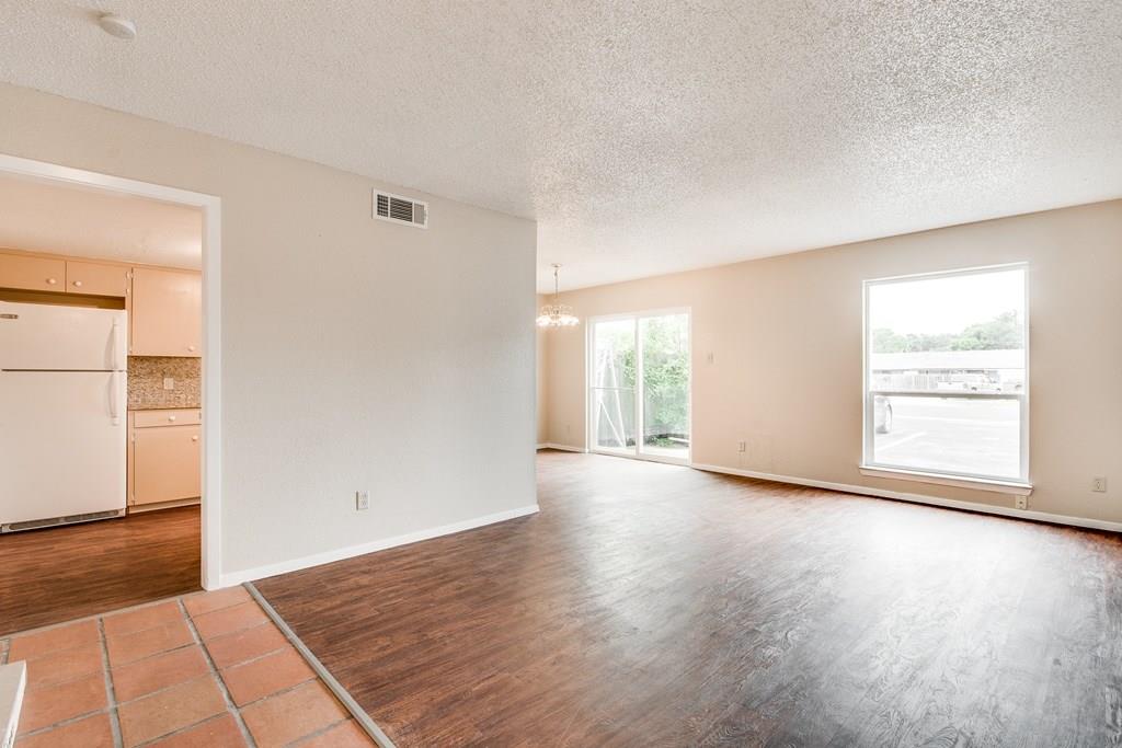 2611 Ektom Dr # B, Austin, TX 78745